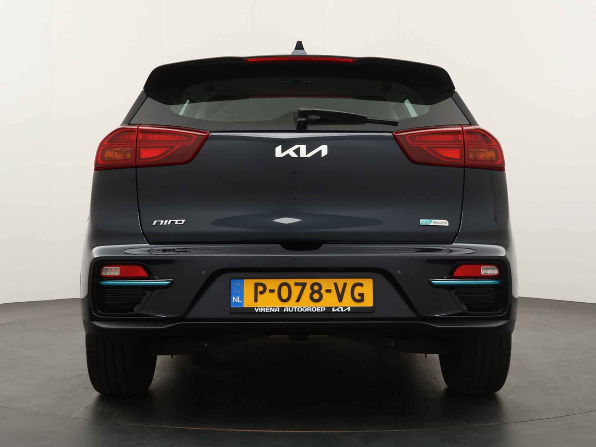 Kia e-Niro DynamicLine 64 kWh *€2000 Subsidie beschikbaar* - Adaptief Control - Climate Control - Navigatie - Apple/Android Carplay - Fabrieksgarantie Tot 2029 - 6/49