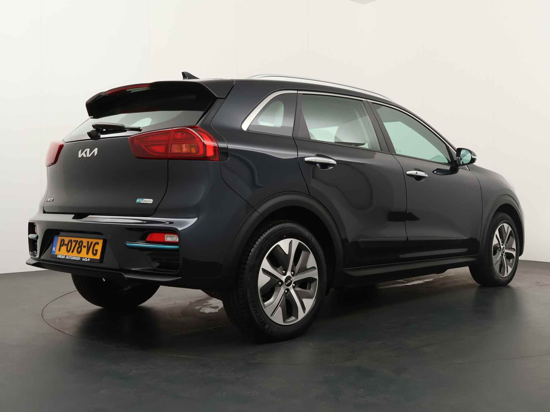 Kia e-Niro DynamicLine 64 kWh *€2000 Subsidie beschikbaar* - Adaptief Control - Climate Control - Navigatie - Apple/Android Carplay - Fabrieksgarantie Tot 2029 - 8/49