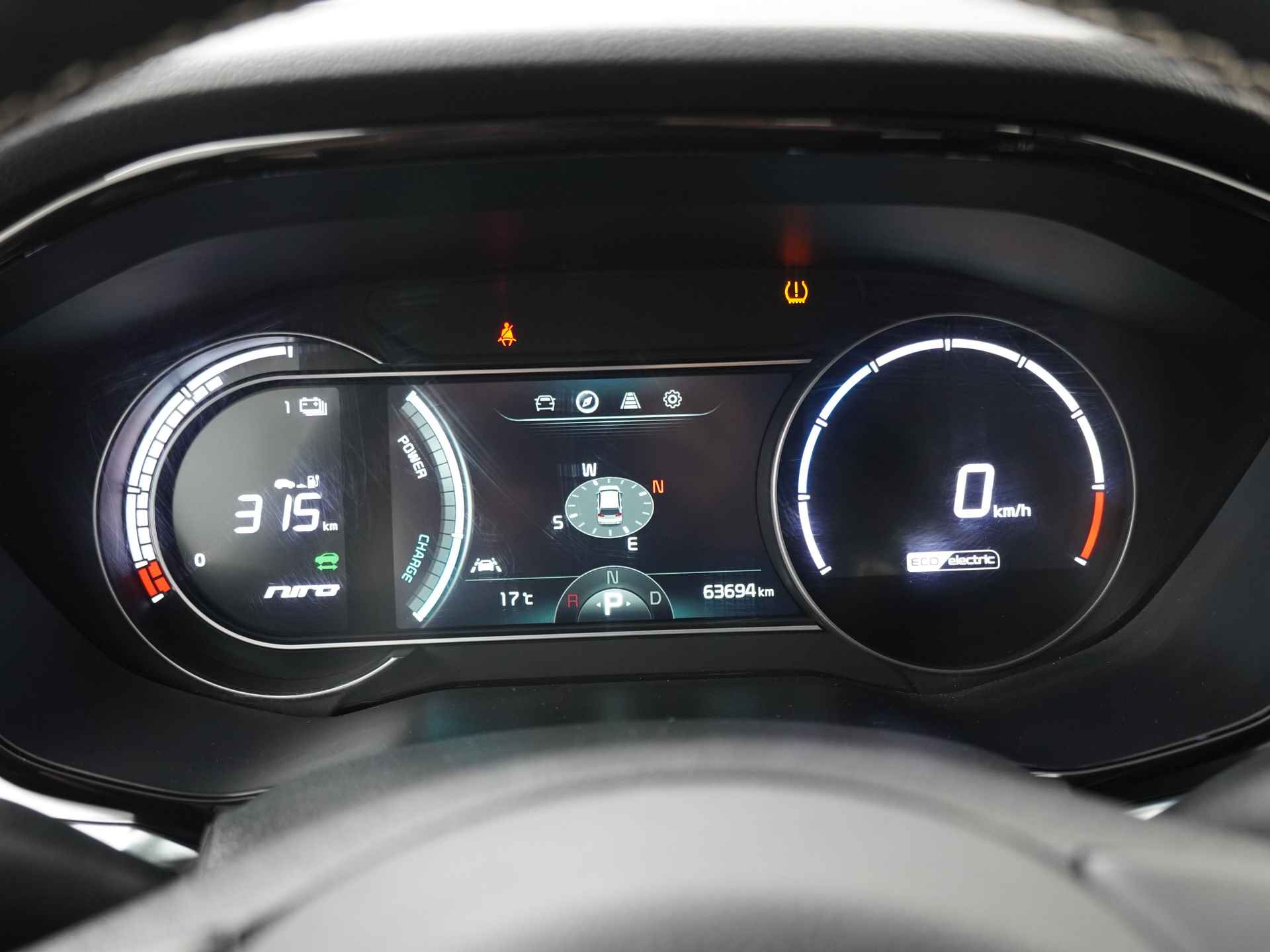 Kia e-Niro DynamicLine 64 kWh *€2000 Subsidie beschikbaar* - Adaptief Control - Climate Control - Navigatie - Apple/Android Carplay - Fabrieksgarantie Tot 2029 - 23/49