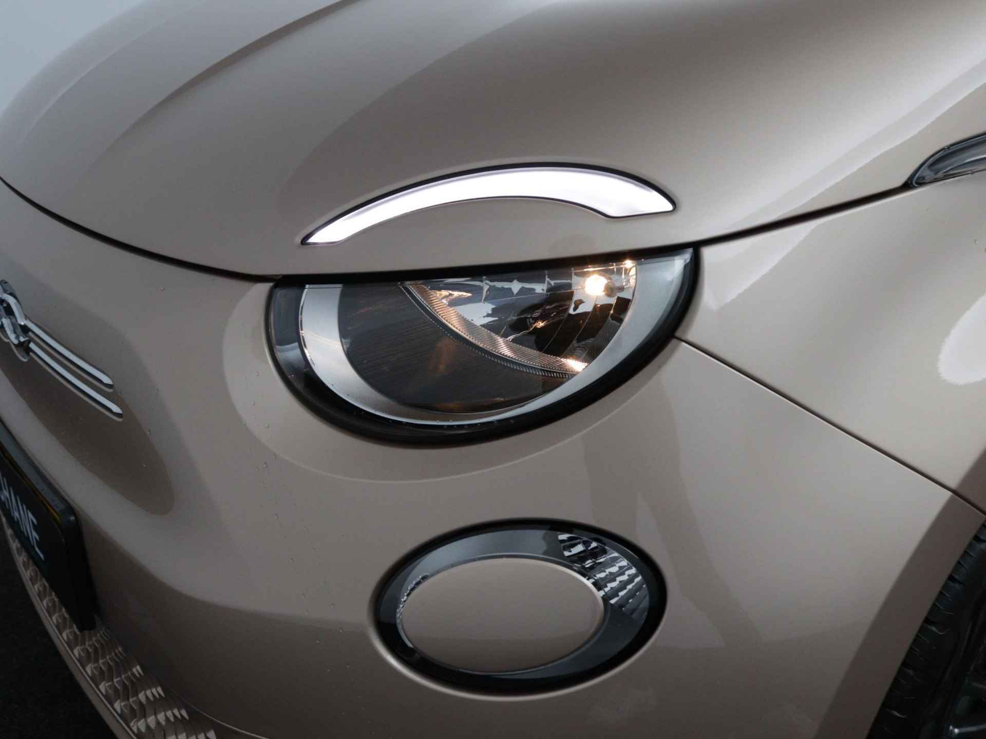 Fiat 500e Icon 42 kWh | Navigatie | Apple Carplay | Climate Control | LMV 16" - 21/58