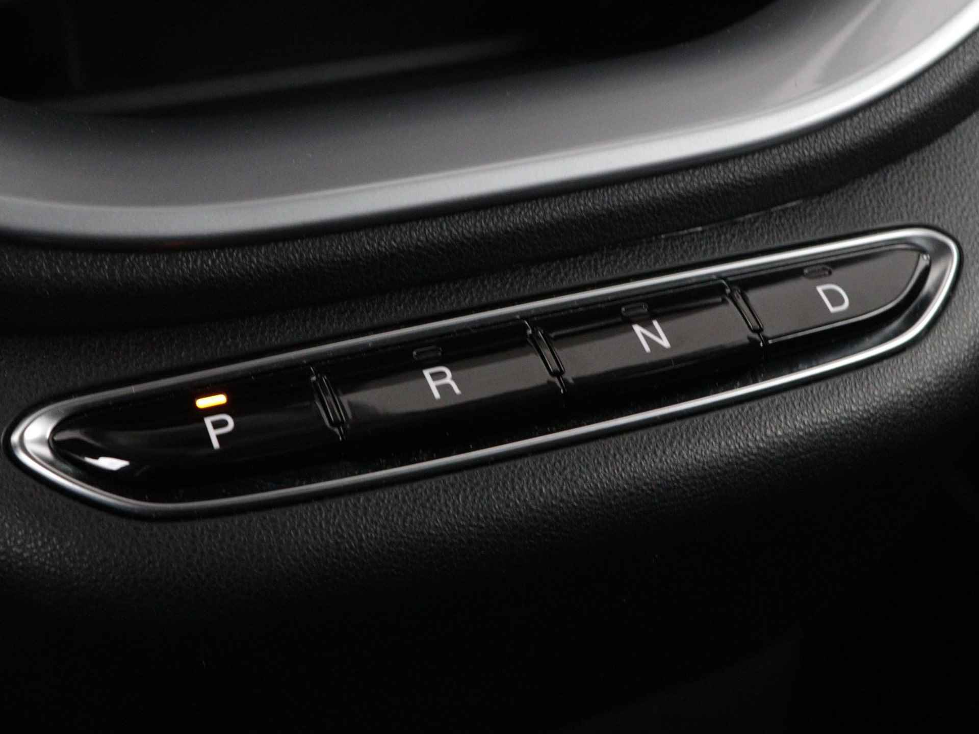 Fiat 500e Icon 42 kWh | Navigatie | Apple Carplay | Climate Control | LMV 16" - 37/58