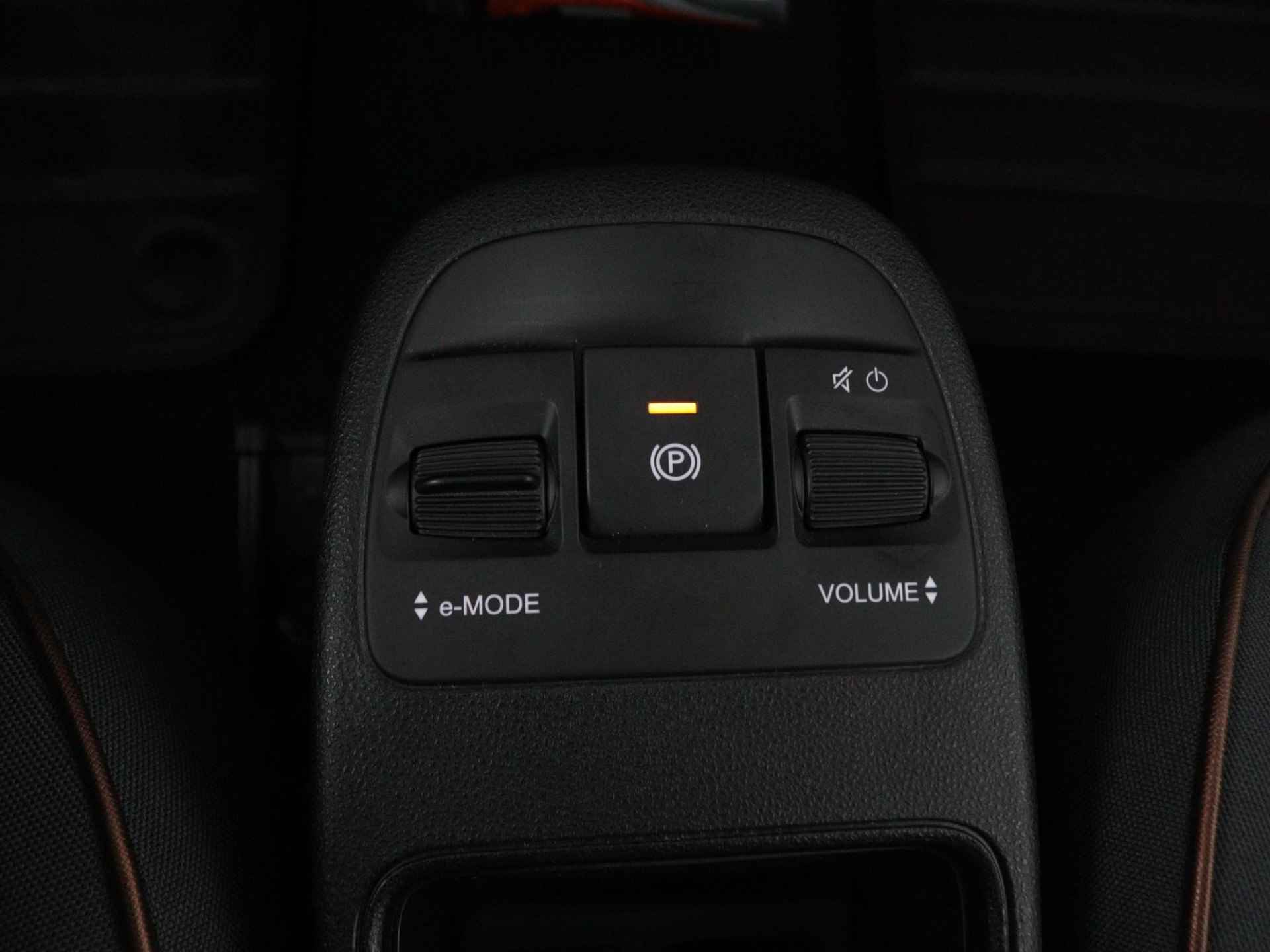 Fiat 500e Icon 42 kWh | Navigatie | Apple Carplay | Climate Control | LMV 16" - 42/58