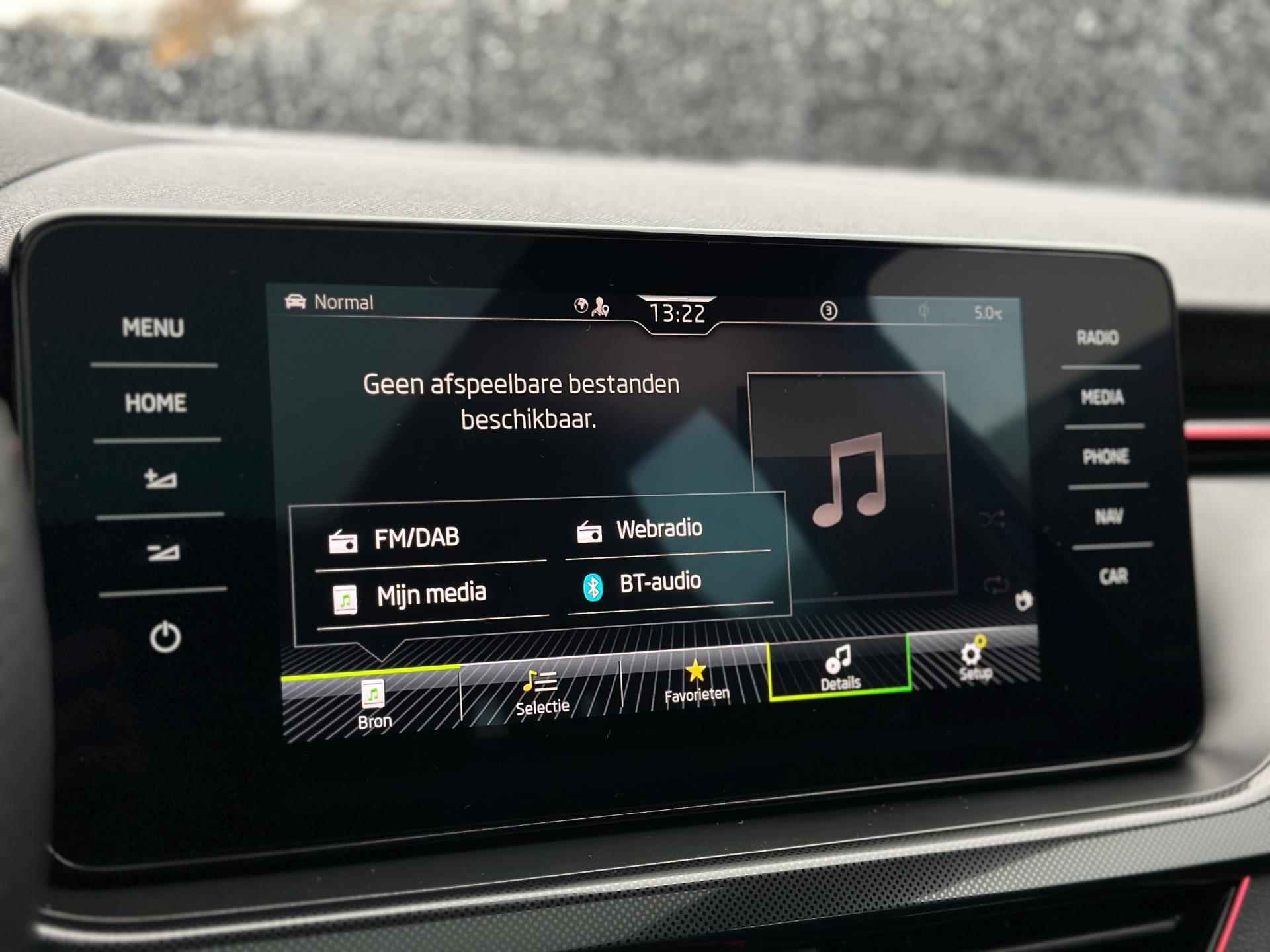 Skoda Scala 1.0 TSI Monte Carlo CarPlay Panorama - 13/36