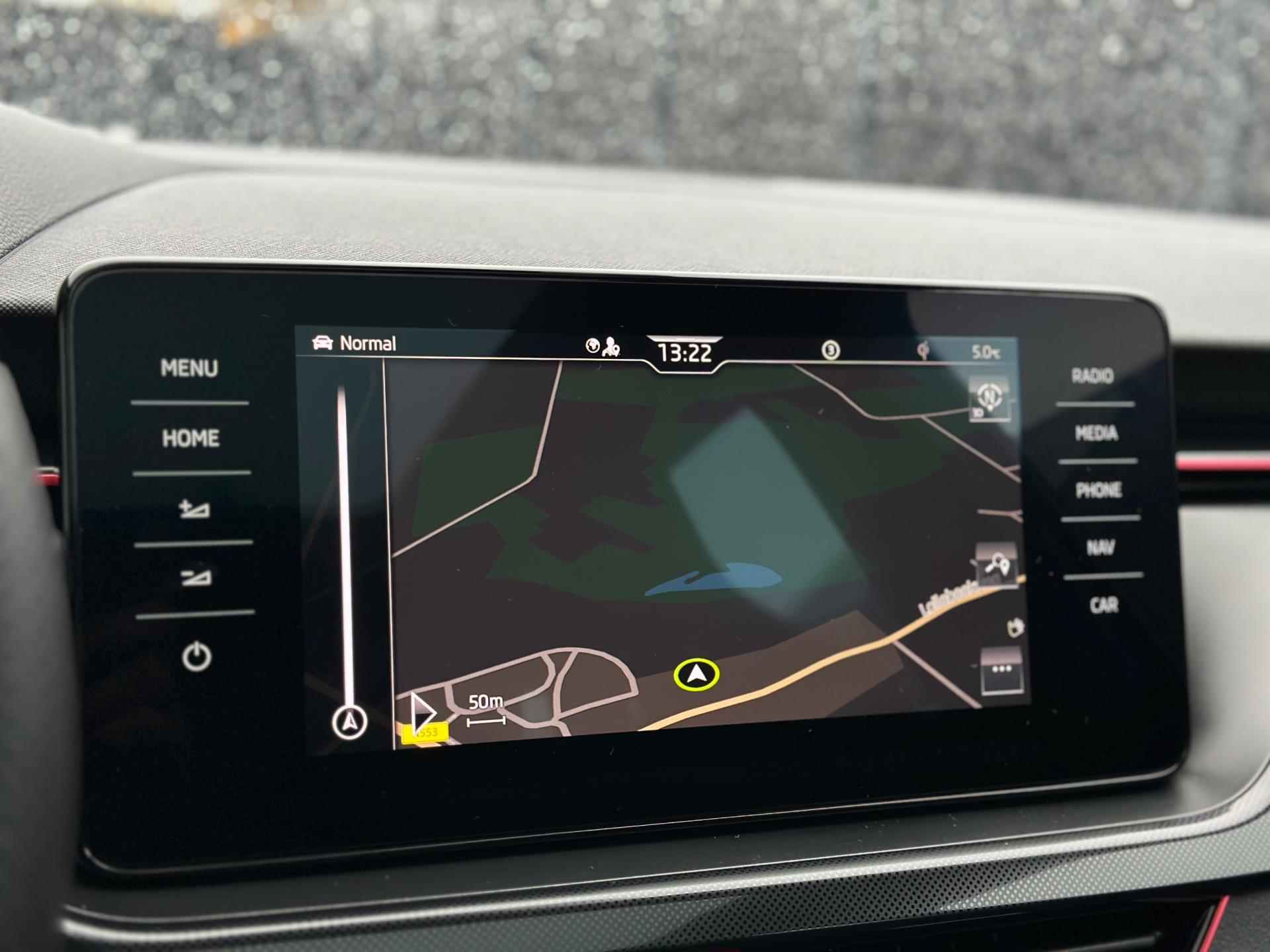 Skoda Scala 1.0 TSI Monte Carlo CarPlay Panorama - 28/36