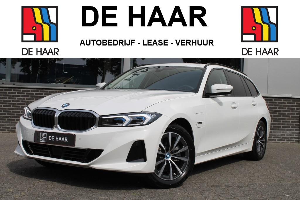 BMW 3-serie Touring 320e - Wide Screen - Head-up display - El. Kofferklep - bij viaBOVAG.nl
