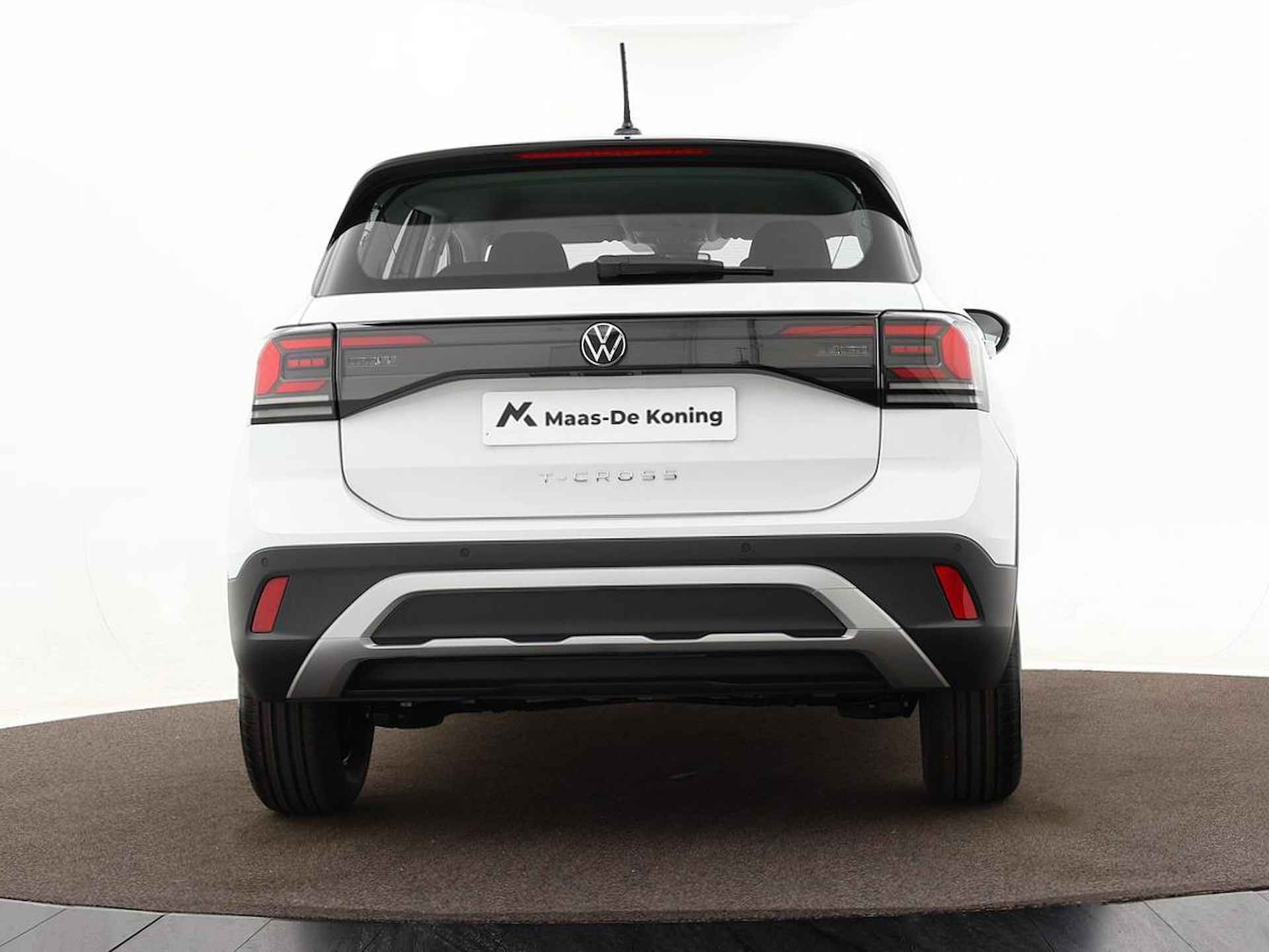 Volkswagen T-Cross 1.0 70 kW / 95 pk TSI SUV 5 versn. Hand · Apple Carplay · Parkeersensoren · Airco - 10/26