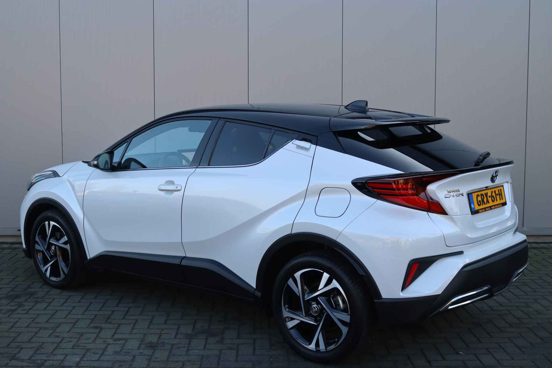 Toyota C-HR 2.0 Hybrid 184PK Automaat Executive Carplay-android/Parkeerhulp/Winter-pack - 4/33