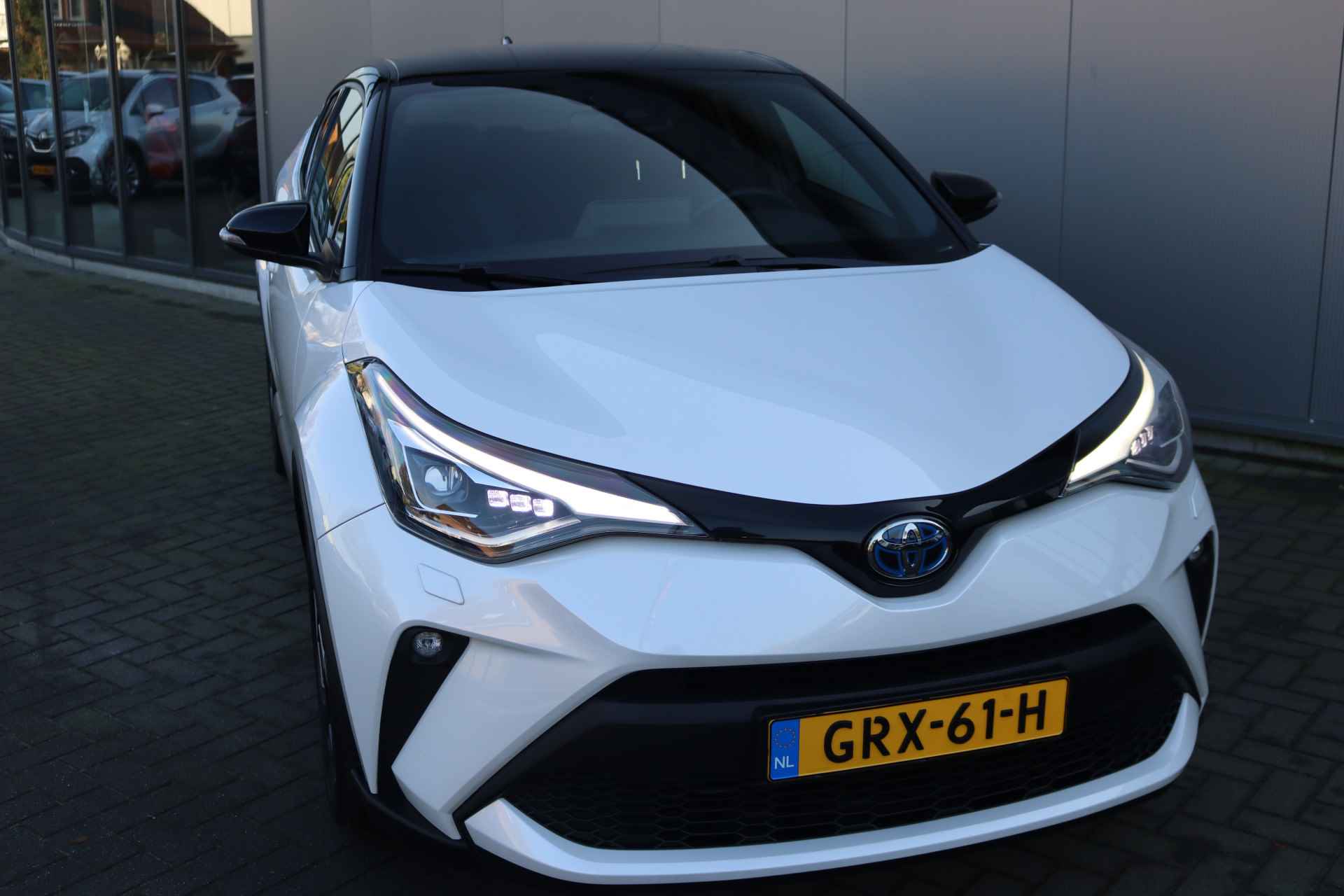 Toyota C-HR 2.0 Hybrid 184PK Automaat Executive Carplay-android/Parkeerhulp/Winter-pack - 9/33