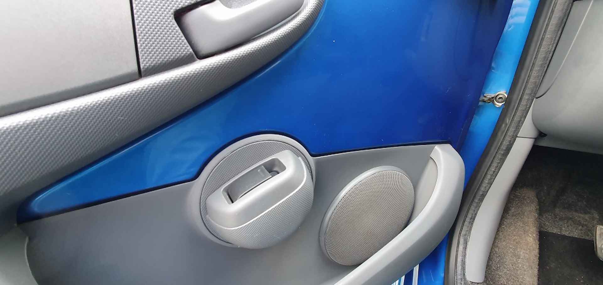 Toyota Aygo 1.0-12V Dynamic Blue - 9/15