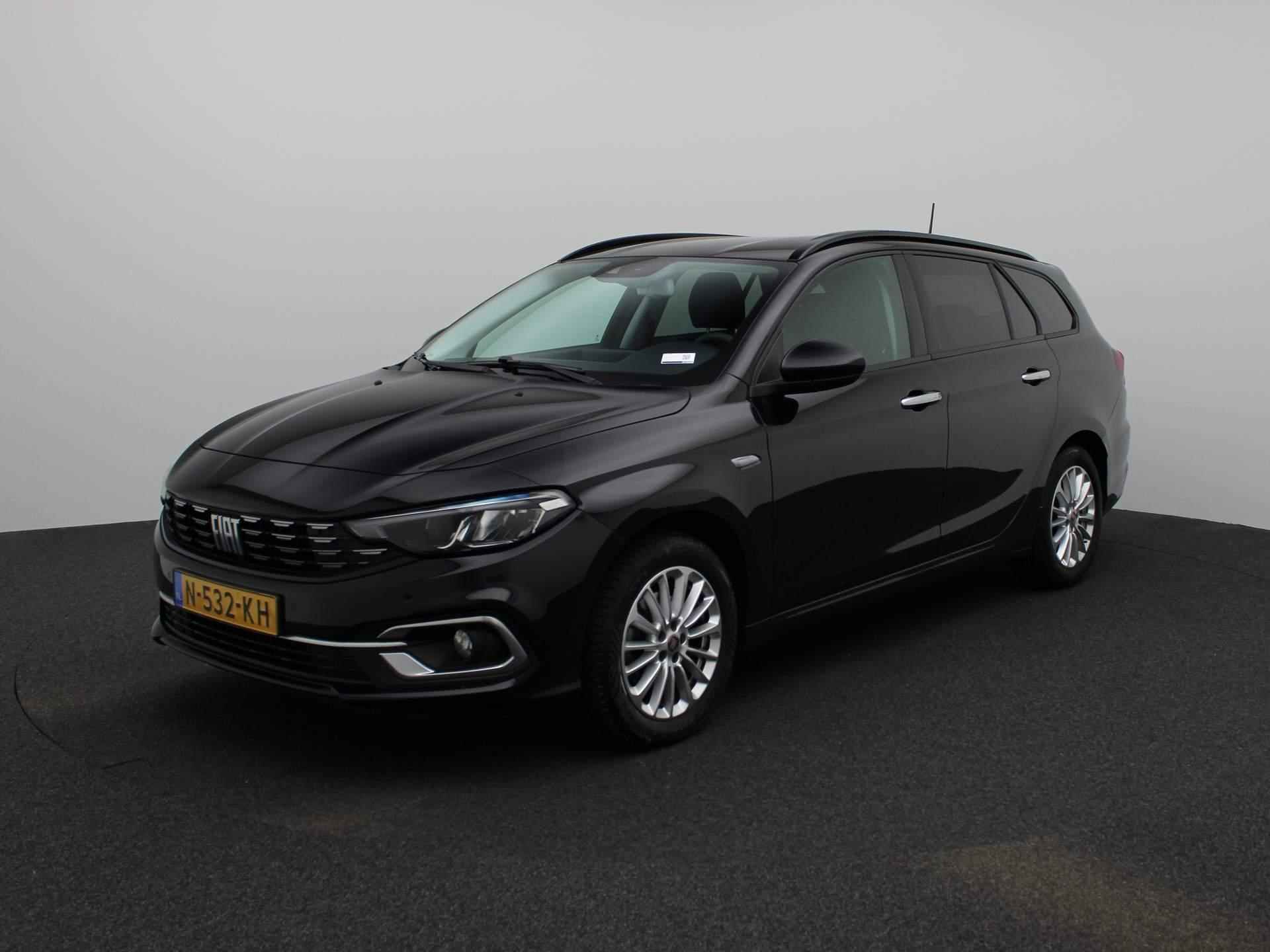 Fiat Tipo Stationwagon 1.0 Life | Camera | Climate control | Apple Carplay/Android Auto - 2/41