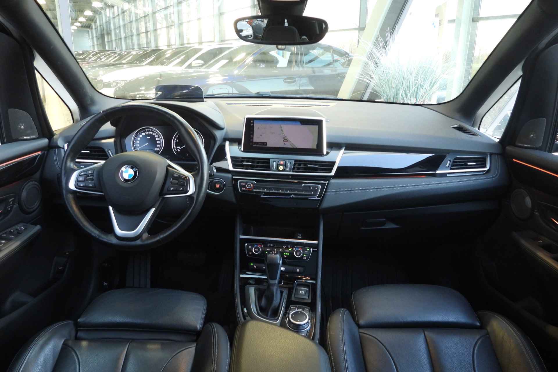 BMW 2 Serie Active Tourer 225xe High Executive Luxury Line Automaat / Panoramadak / Sportstoelen / Stoelverwarming / Achteruitrijcamera / Adaptieve LED / Park Assistant / Head-Up / Harman Kardon - 3/43