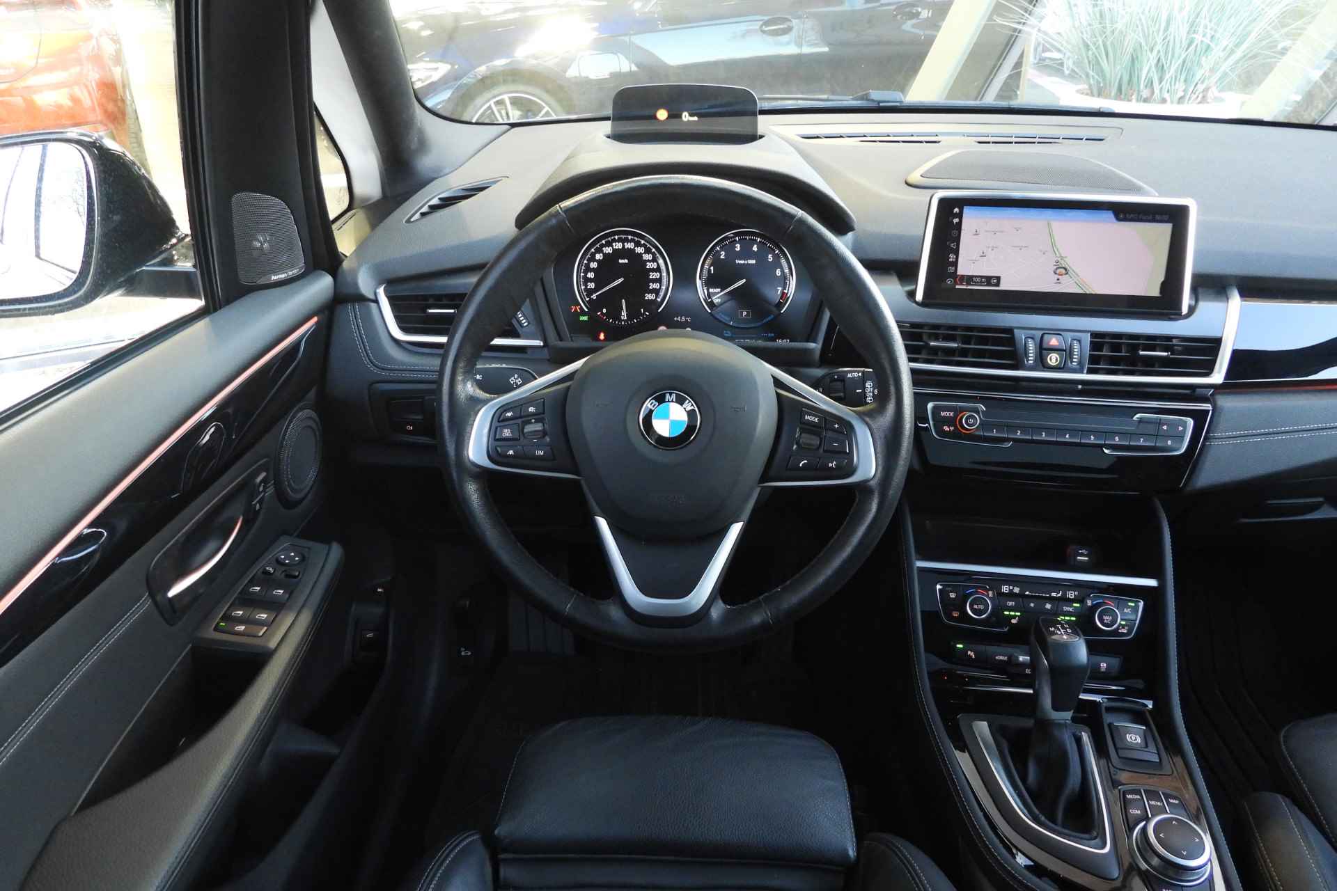 BMW 2 Serie Active Tourer 225xe High Executive Luxury Line Automaat / Panoramadak / Sportstoelen / Stoelverwarming / Achteruitrijcamera / Adaptieve LED / Park Assistant / Head-Up / Harman Kardon - 27/43