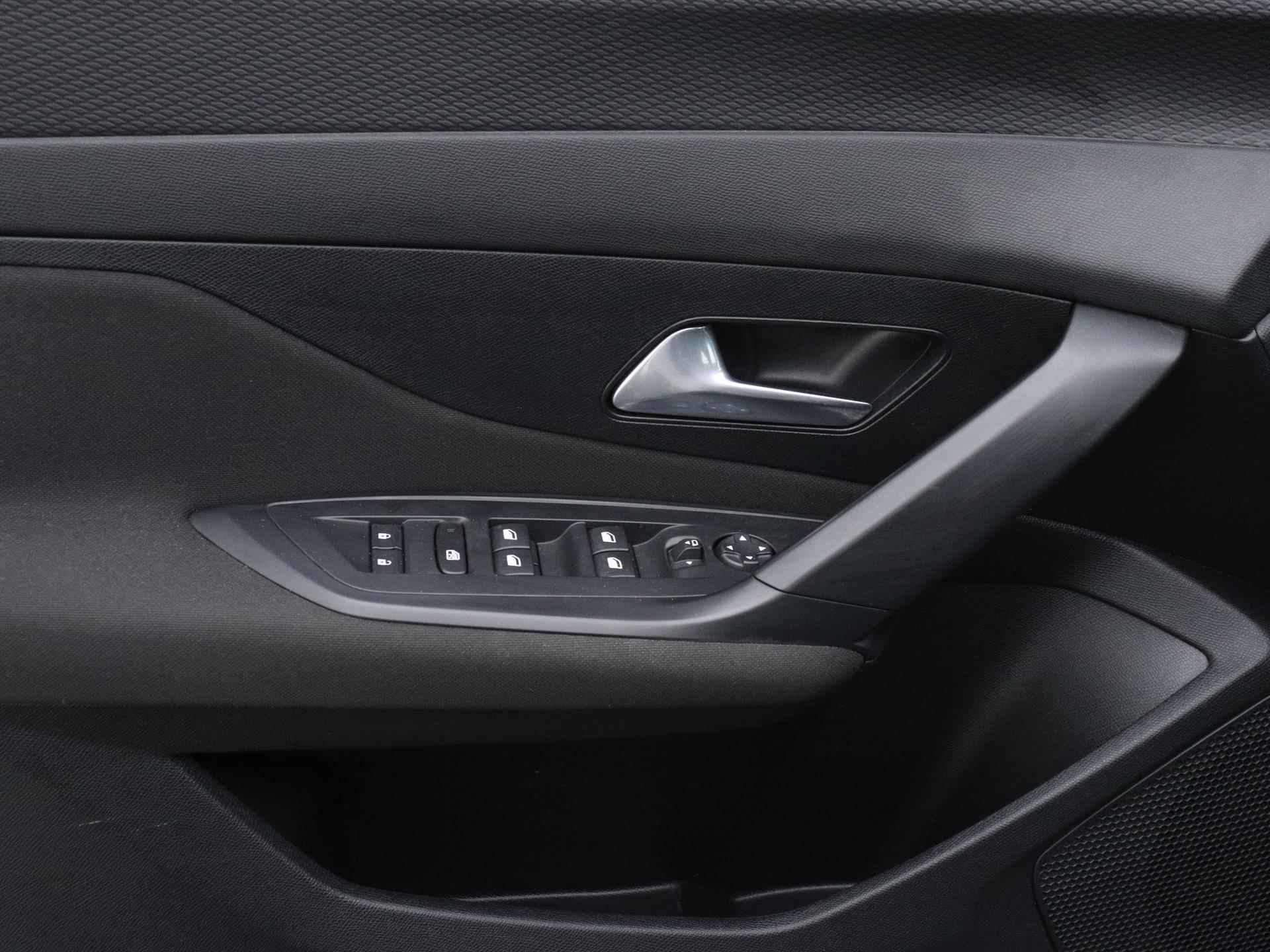 Peugeot 308 SW Active Pack Business 130pk Automaat   | Navigatie | Trekhaak | Voorstoelen Verwarmd | Voorruit Verwarmd | Licht Metalen Velgen 16" - 23/39