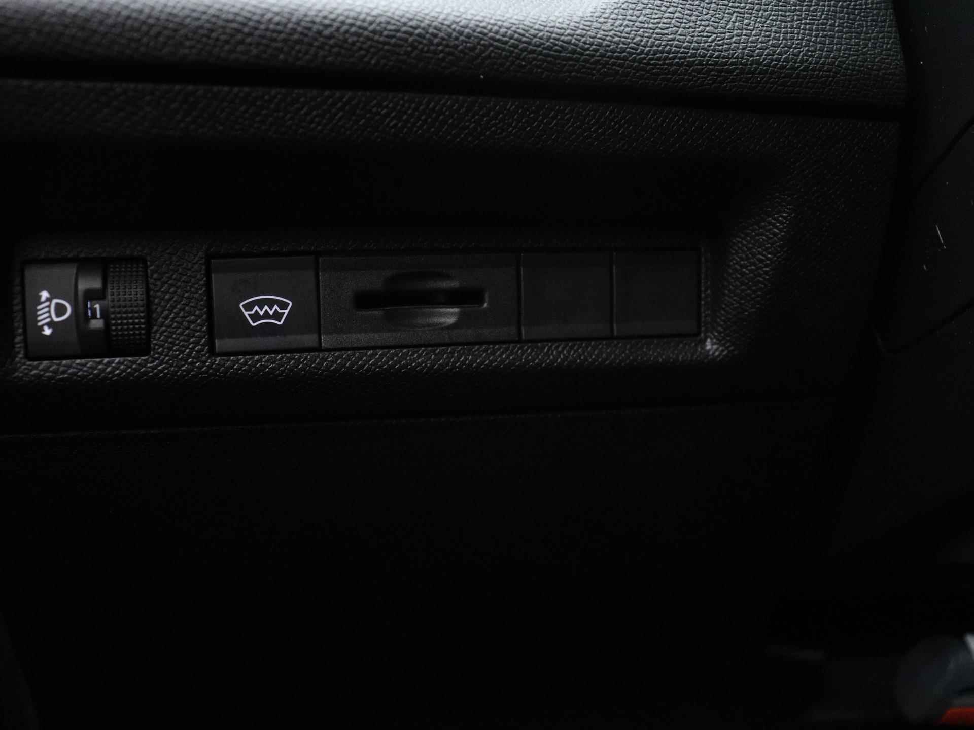 Peugeot 308 SW Active Pack Business 130pk Automaat   | Navigatie | Trekhaak | Voorstoelen Verwarmd | Voorruit Verwarmd | Licht Metalen Velgen 16" - 24/39