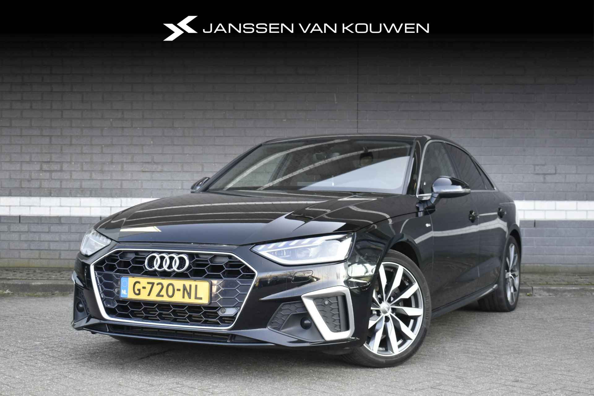 Audi A4 Limousine 35 TFSI Launch edition Sport / S-Line / Camera / Matrix / Stoelverwarming / Virtual / Audi Sound