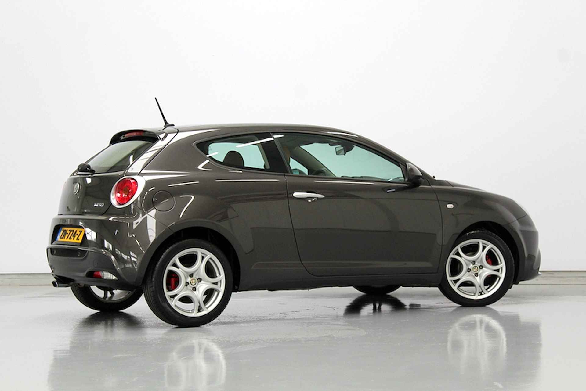 Alfa Romeo MiTo 0.9 TwinAir ECO Super 105PK, LEER | CLIMATE CONTROLE | NAVIGATIE | PARKEERSENSOREN - 9/38