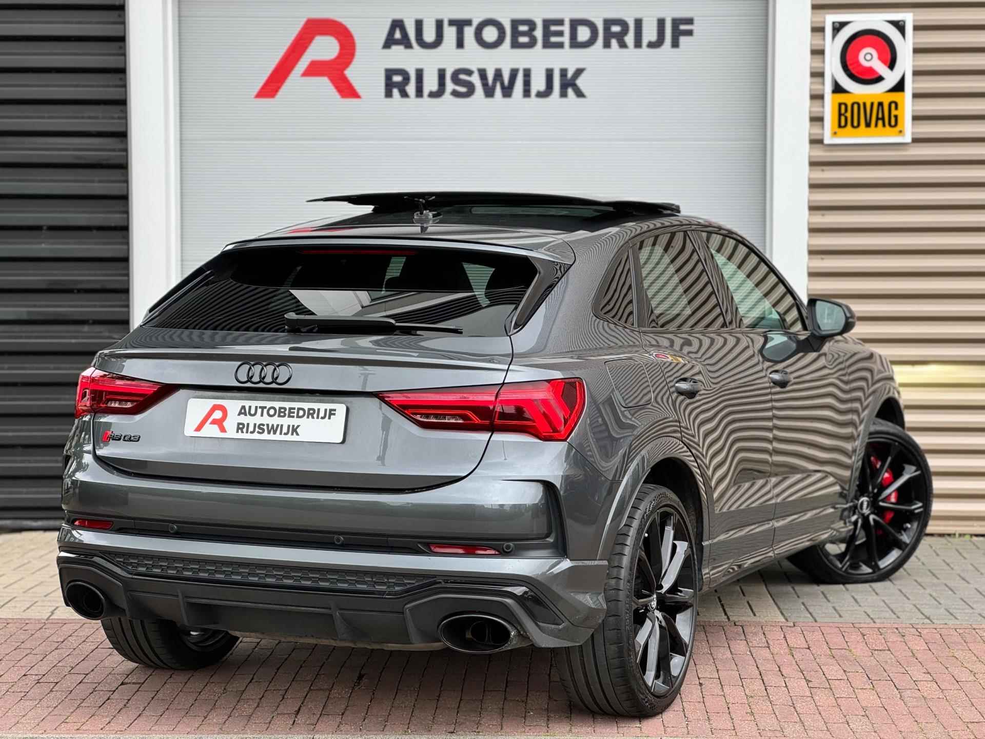 Audi Q3 Sportback TFSI RSQ3 Pano/B&O/Keyless/RS Seats - 4/28