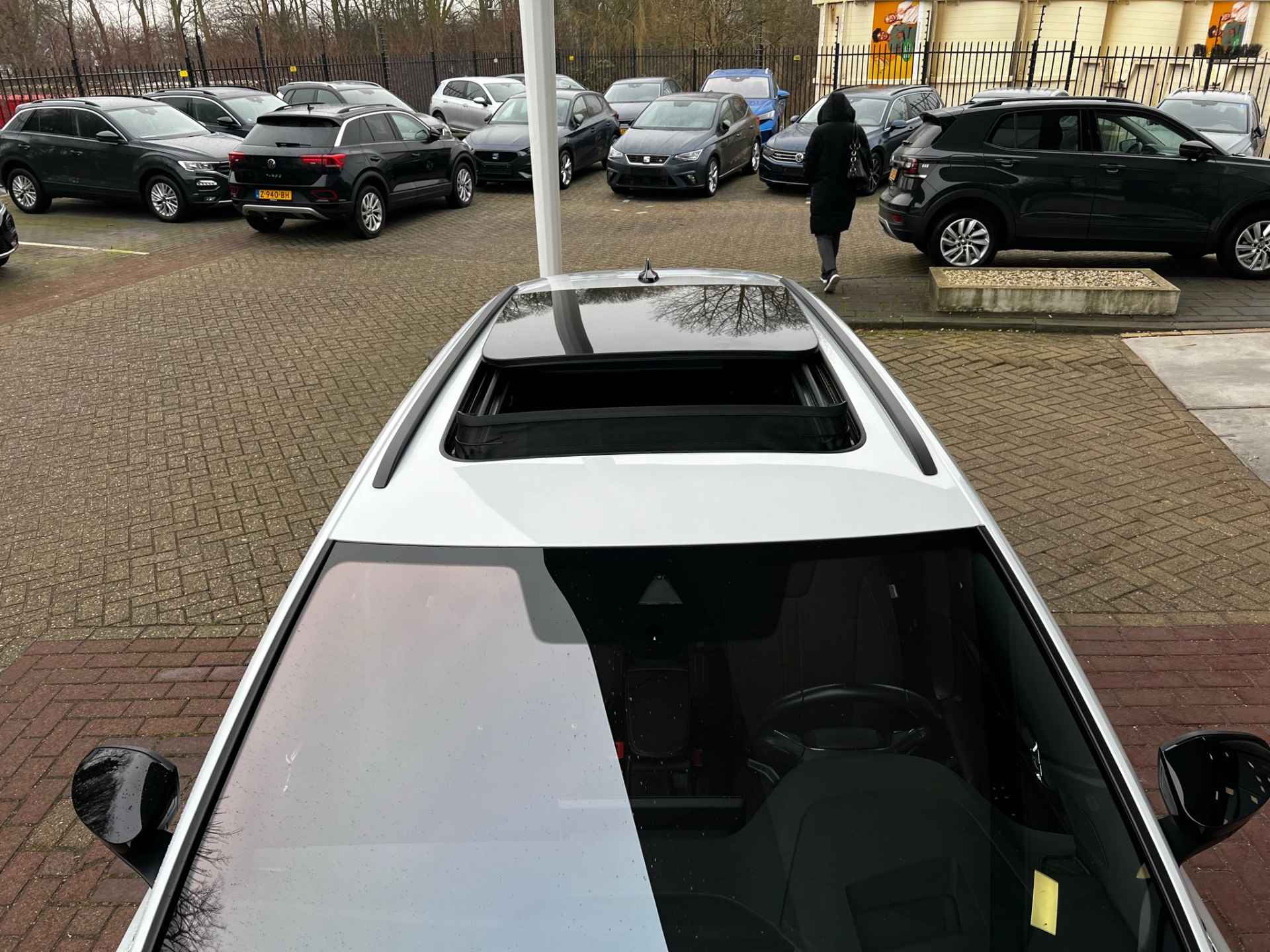 Škoda Octavia Combi 1.4 TSI iV PHEV 204pk DSG Sportline Business / Panoramadak / Head-Up Display / LED Matrix / Stuur & Stoelverwarming / Camera / 19" LMV - 15/33