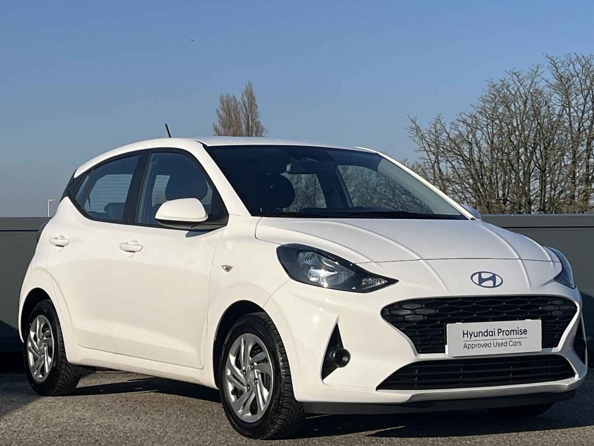 Hyundai i10 5drs 1.0 Comfort Automaat 5-zits | Apple Carplay & Android Auto | Stoel & stuurverwarming | Fabrieksgarantie 02-2029 | - 7/39