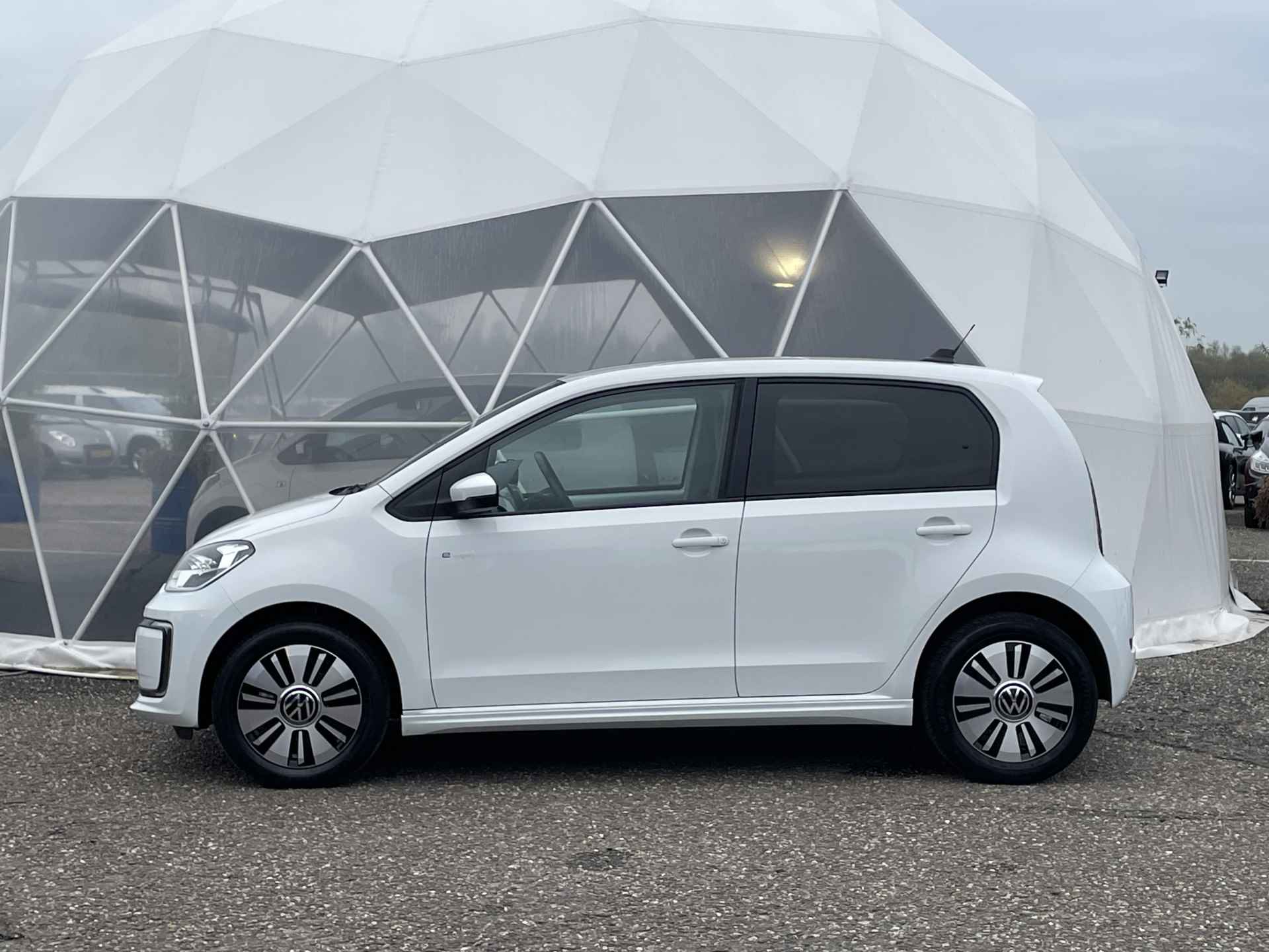 Volkswagen e-Up! e-up! Style | Cruise Control | Camera | Stoelverwarming | Verwarmde voorruit | - 4/34