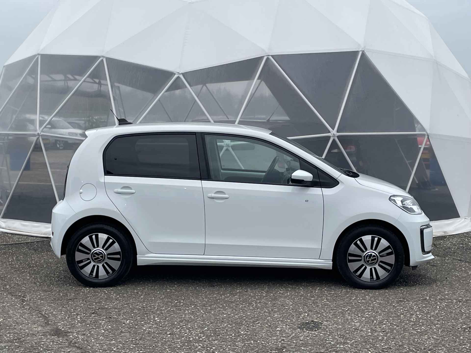 Volkswagen e-Up! e-up! Style | Cruise Control | Camera | Stoelverwarming | Verwarmde voorruit | - 13/34