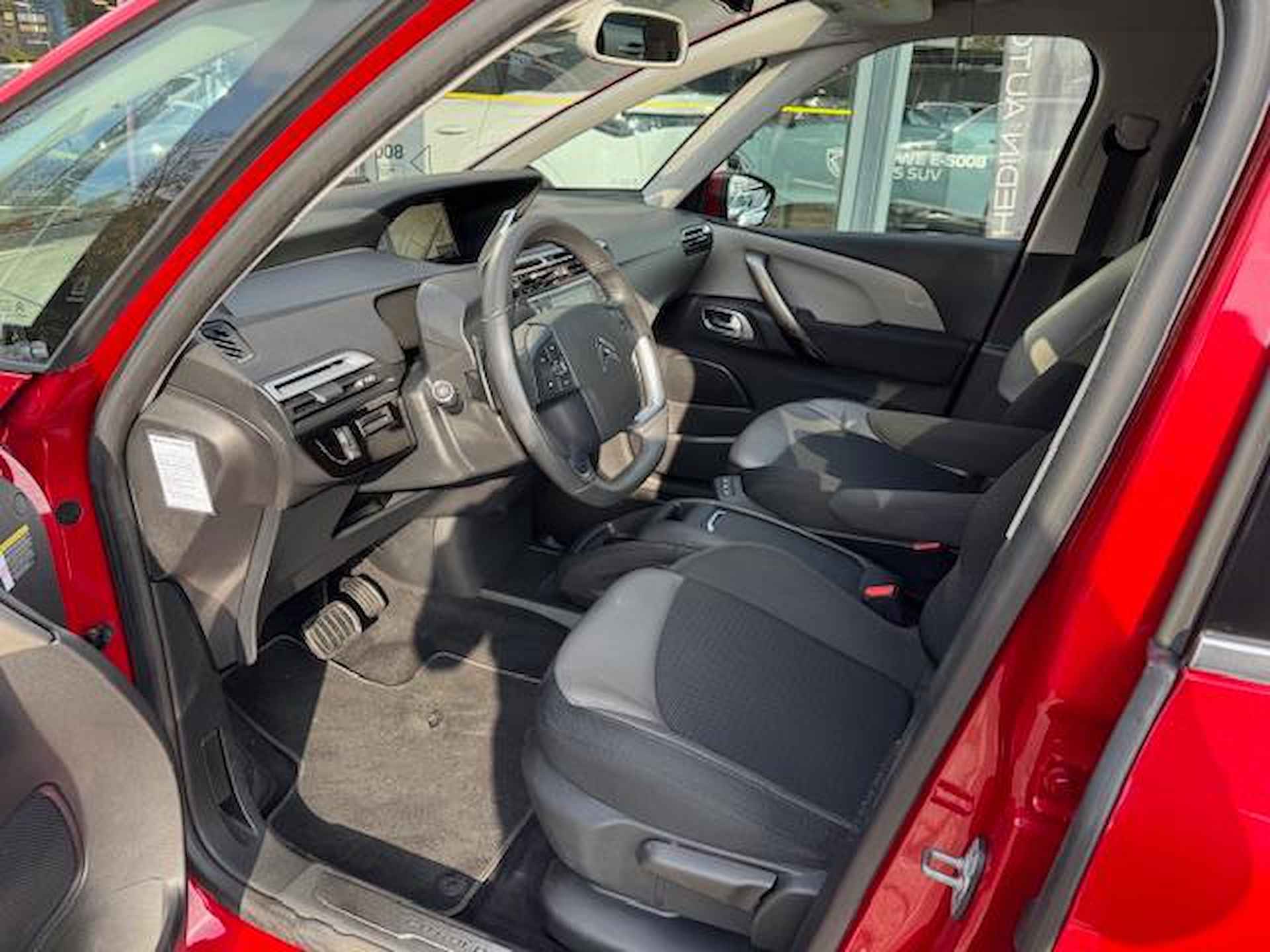 Citroen C4 SpaceTourer 1.2 Turbo 130PK Feel Aut. | NAVI | CAMERA | MASSAGE | PANORAMISCH VOORRUIT | KEYLESS | PDC | LMV 17 INCH | ZEER LUXE - 16/40