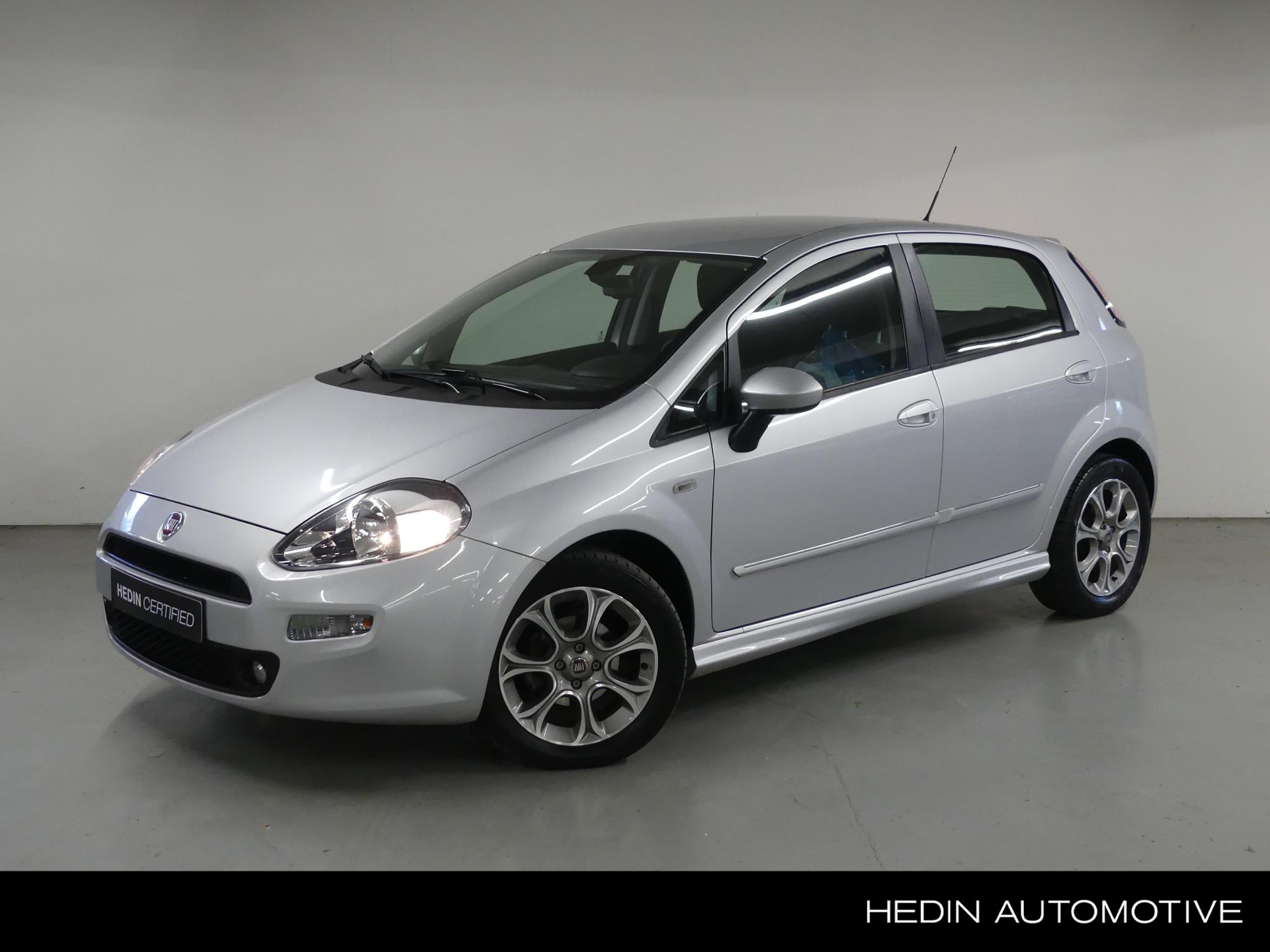 Fiat Punto Evo 0.9 TwinAir Street | Airco | Cruise Control | Lichtmetalen Velgen | Audio | Parkeersensoren | 1e Eigenaar