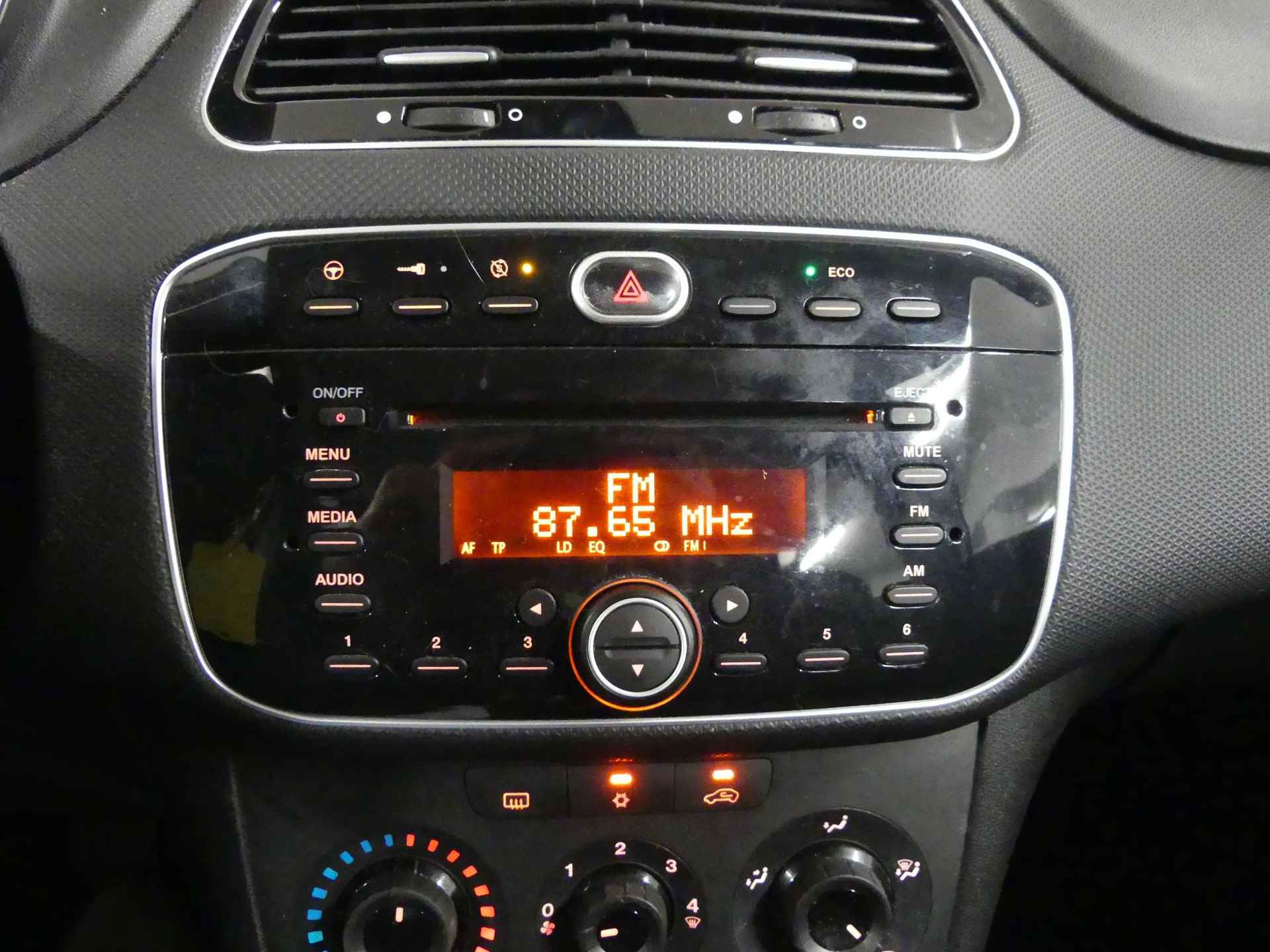 Fiat Punto Evo 0.9 TwinAir Street | Airco | Cruise Control | Lichtmetalen Velgen | Audio | Parkeersensoren | 1e Eigenaar - 6/21