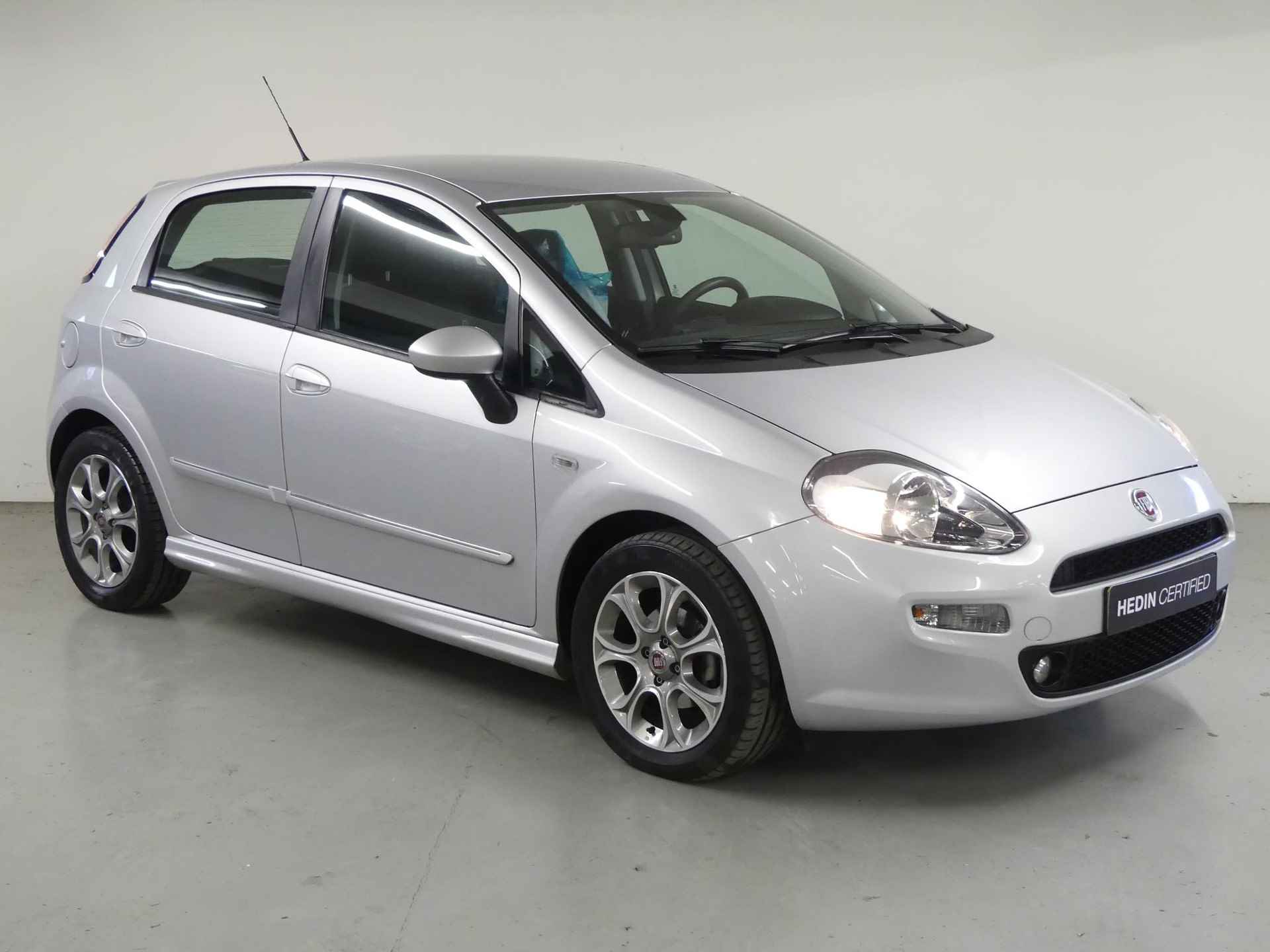 Fiat Punto Evo 0.9 TwinAir Street | Airco | Cruise Control | Lichtmetalen Velgen | Audio | Parkeersensoren | 1e Eigenaar - 20/21