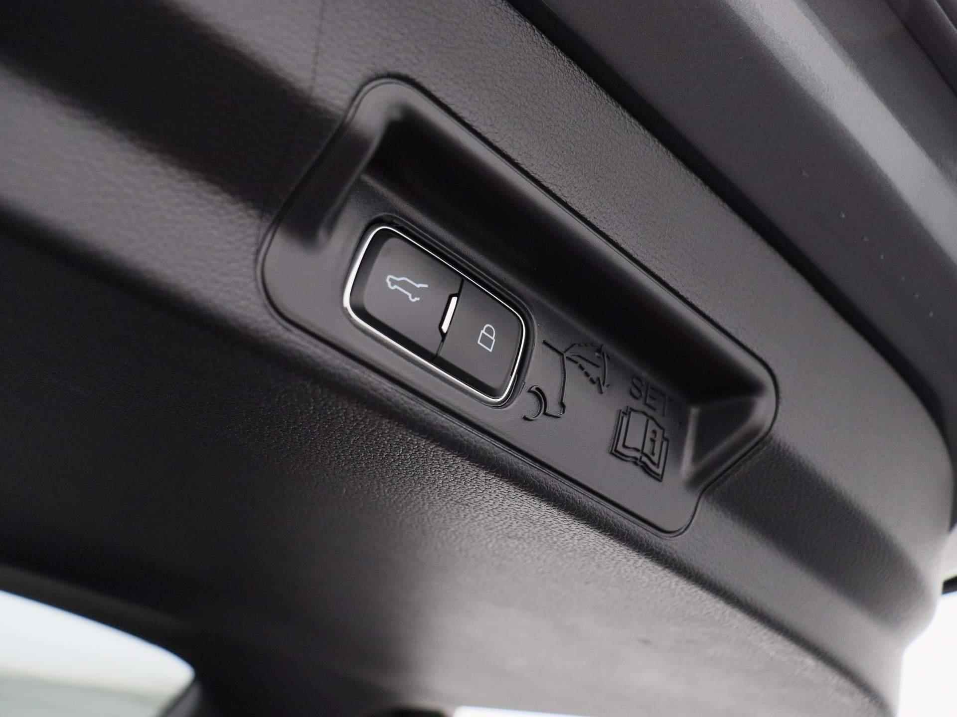 Ford Explorer 3.0 V6 EcoBoost PHEV Platinum | Panoramadak | Leder | 7 persoons | Leder | Winterpakket | - 16/48