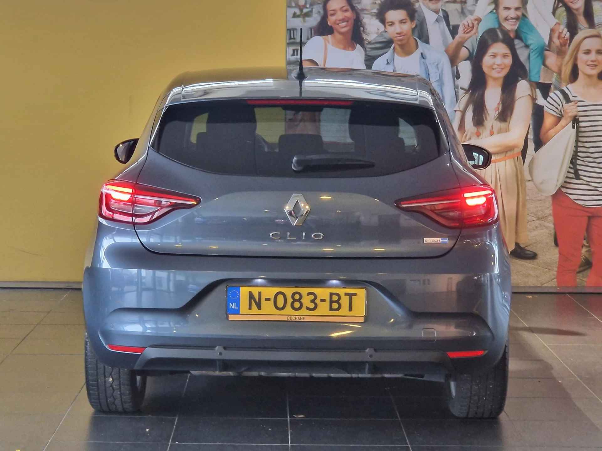 Renault Clio 1.6 E-Tech Hybrid 140 Business Zen AUTOMAAT | NAVIGATIE | PARKEERSENSOREN ACHTER | LICHTMETALEN VELGEN - 6/24