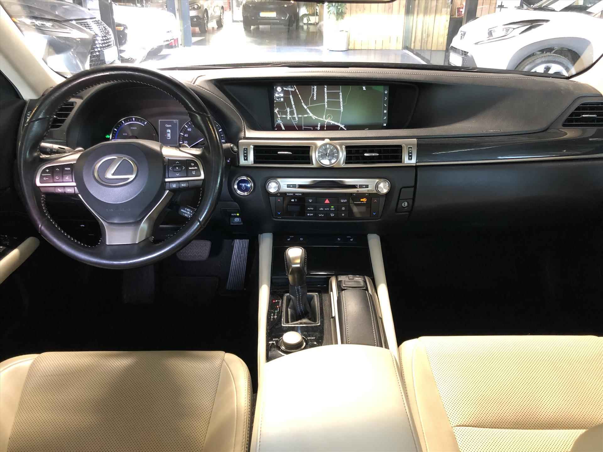 Lexus GS 300h 223PK Luxury Line | Leer, Geheugenfunctie, Stoelventilatie, Keyless, Navigatie, Adaptive cruise control, Parkeersensoren - 10/36