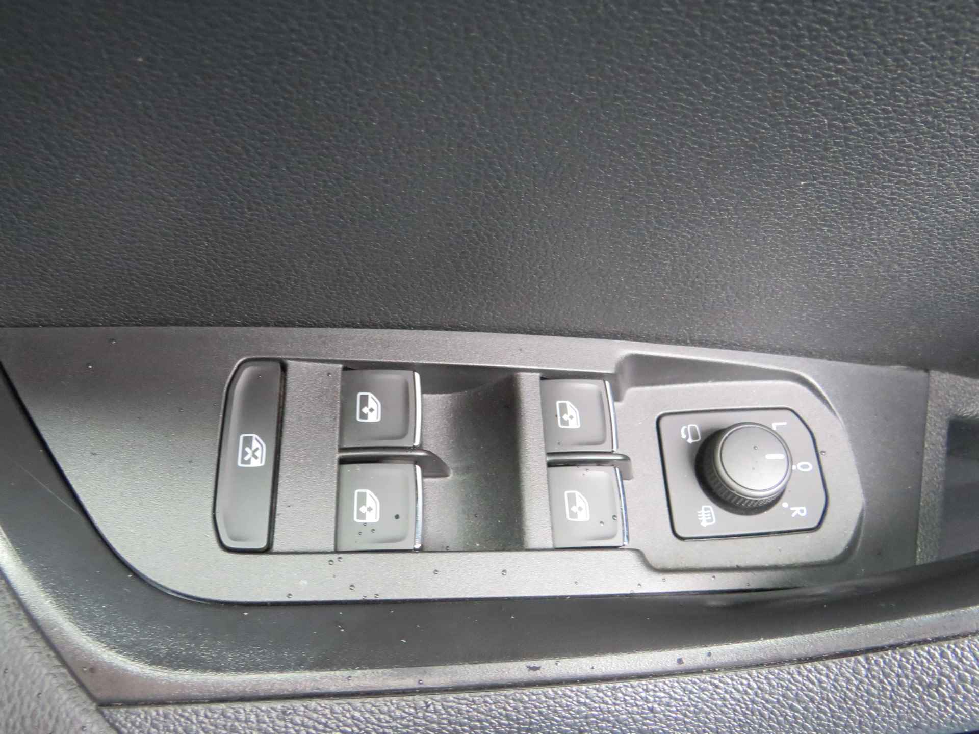 Škoda Karoq 1.0 TSI Style Business DSG Automaat | Clima-Airco | Apple carplay | Parkeersensoren | Incl. BOVAG Garantie | - 28/52