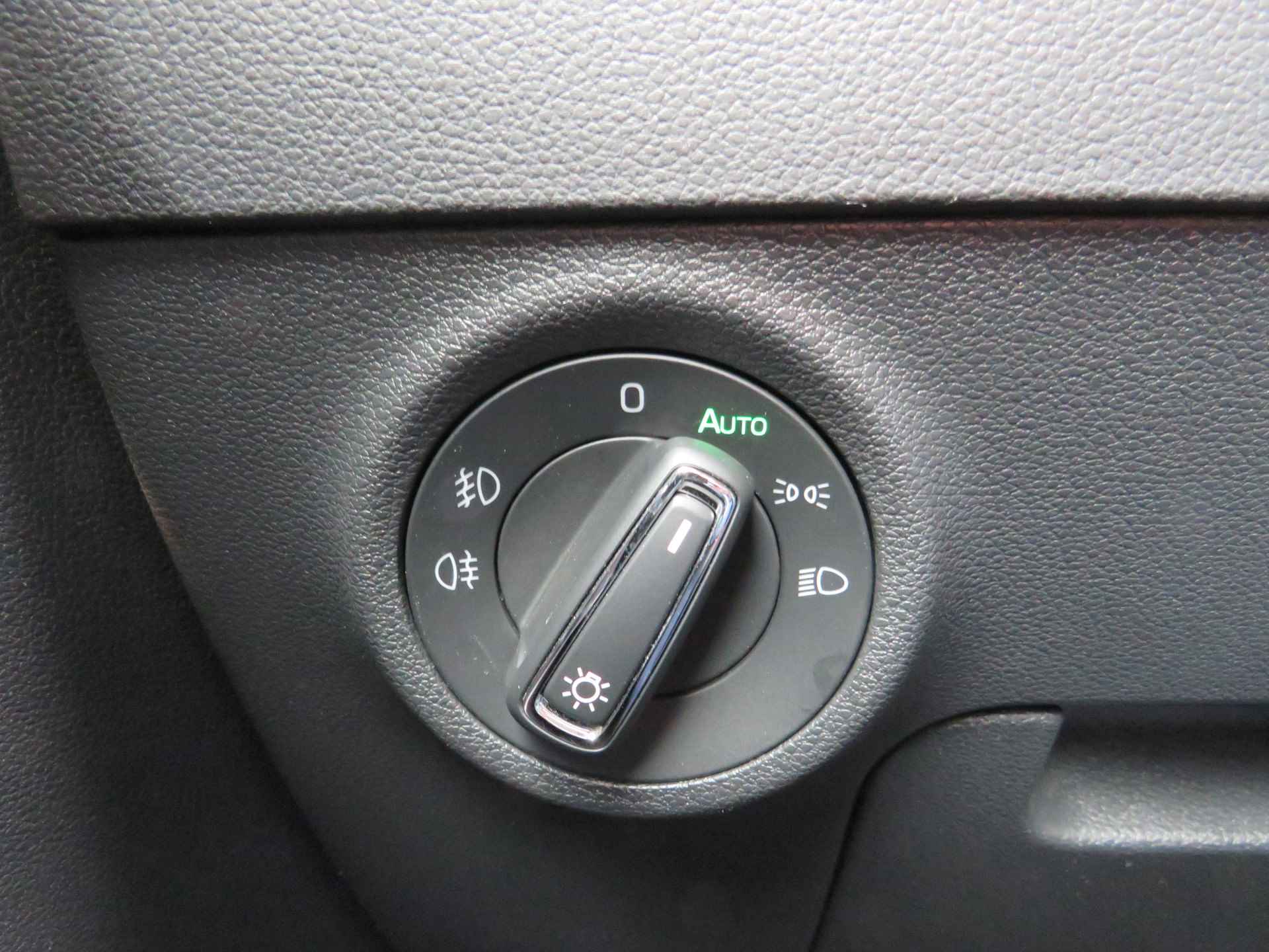 Škoda Karoq 1.0 TSI Style Business DSG Automaat | Clima-Airco | Apple carplay | Parkeersensoren | Incl. BOVAG Garantie | - 30/52