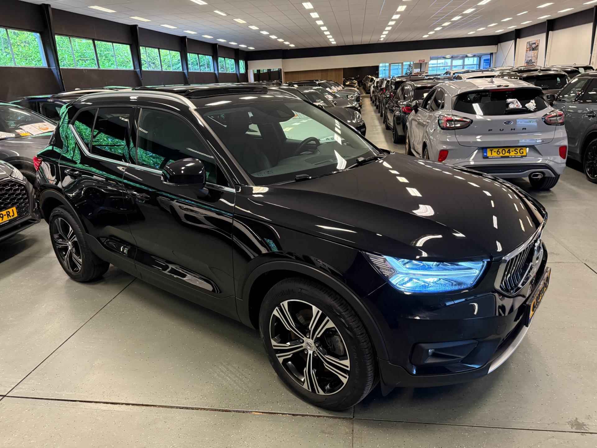 Volvo XC40 1.5 T5 R-DESIGN PANO/LEDER/LED/H-KARDON/360CAM/CRUISE/PDC/// - 46/47