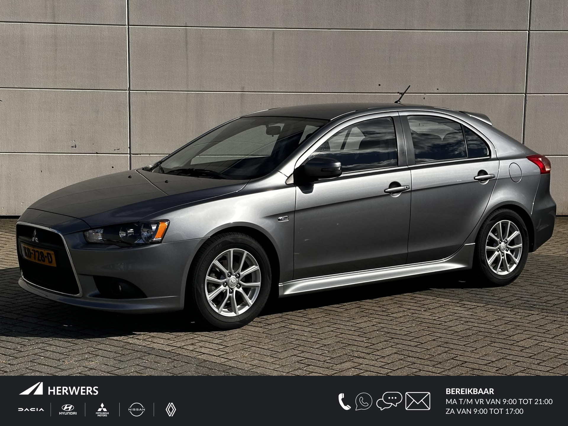 Mitsubishi Lancer Sportback 1.6 Limited Edition / Stoelverwarming / Trekhaak / vier-seizoensbanden / Climate Control /