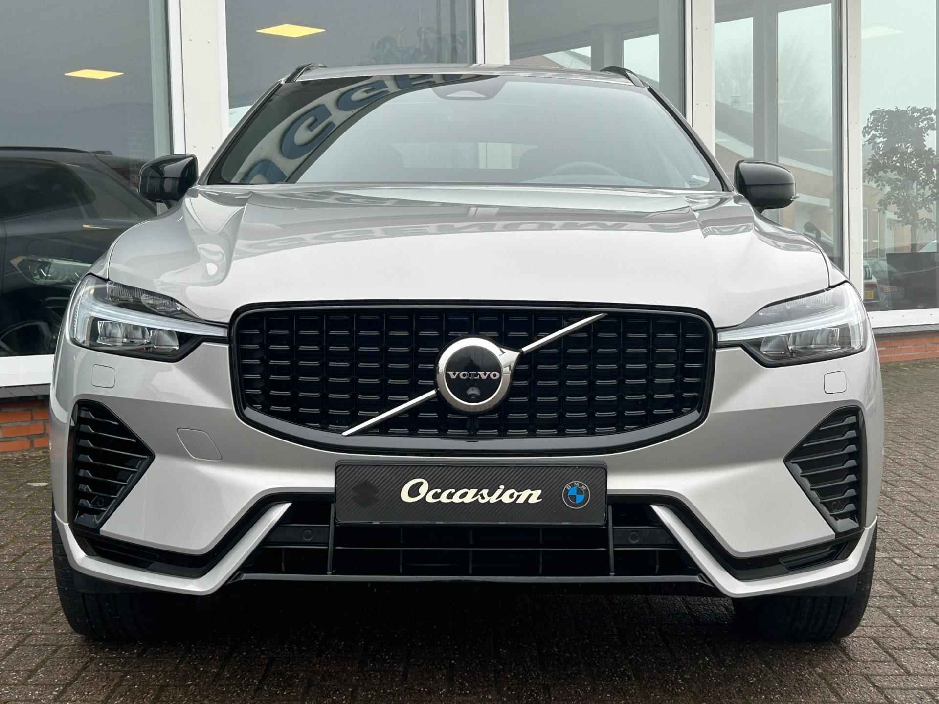 Volvo XC60 2.0 T6 Plug-in hybrid AWD R-Design - Nieuw model - Panoramadak - Trekhaak - H&K - Nieuwstaat - 2/24