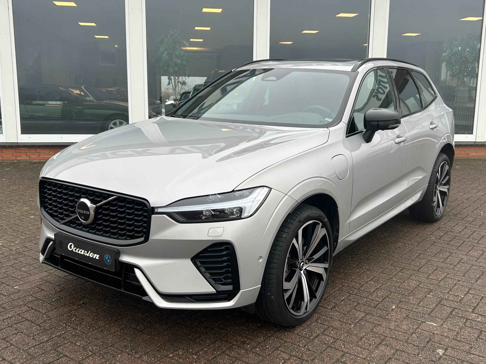 Volvo XC60 2.0 T6 Plug-in hybrid AWD R-Design - Nieuw model - Panoramadak - Trekhaak - H&K - Nieuwstaat - 9/24