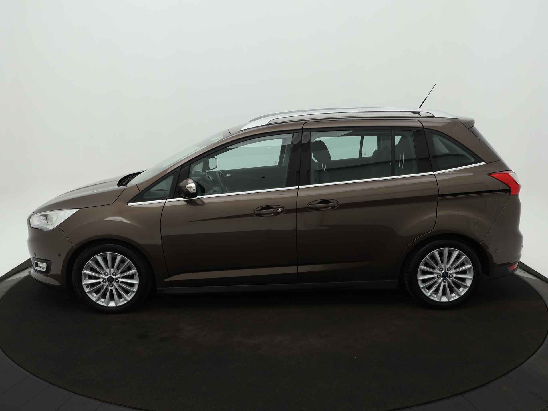 Ford Grand C-Max 1.0 125PK Titanium | Trekhaak | Elektr. achterklep | ISOFIX | Voorruitverwarming | - 2/21