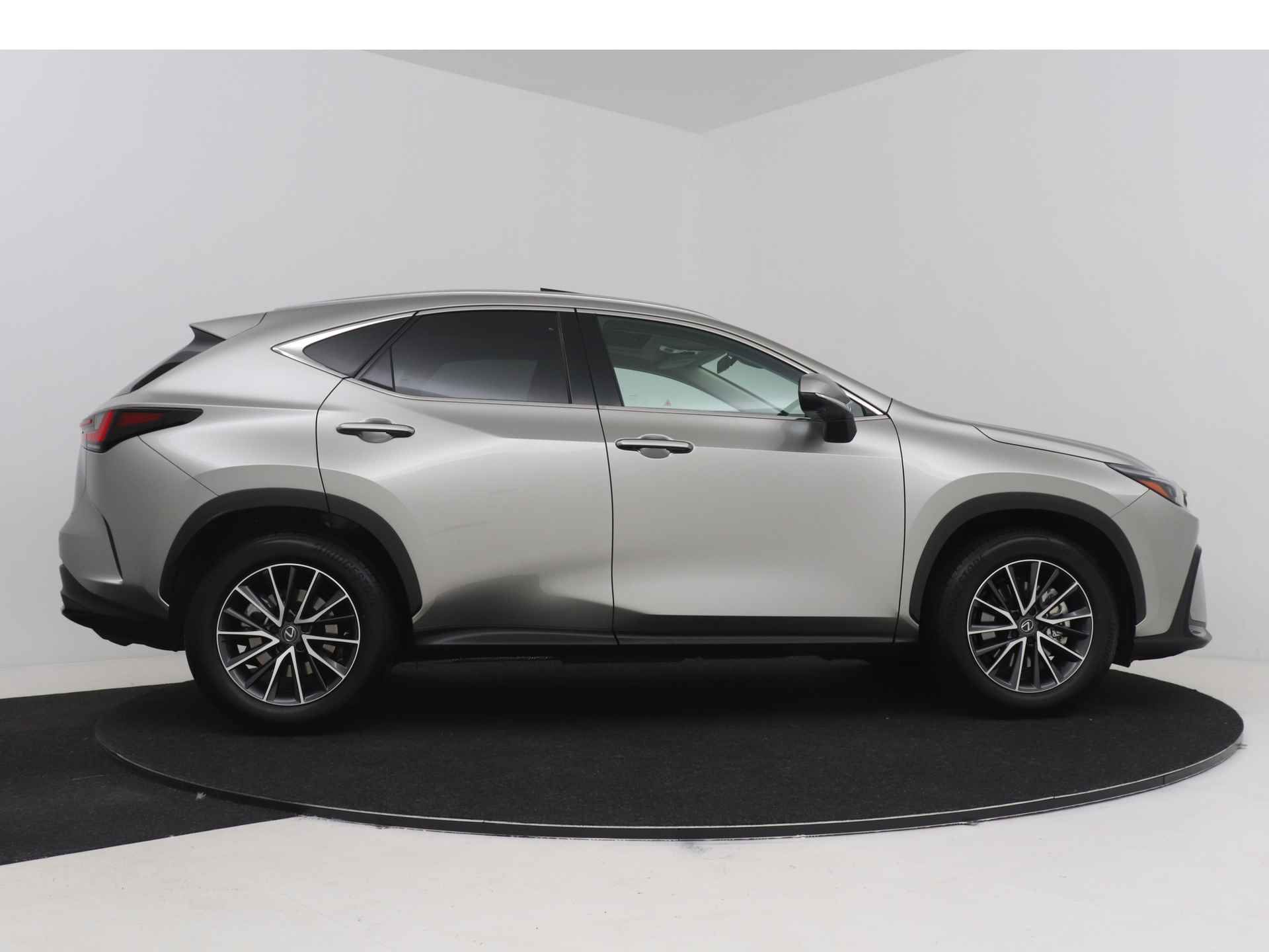 Lexus NX 350h AWD Luxury Line | Innovation Pack | Panoramadak | Stoelverwarming en -ventilatie | - 14/54