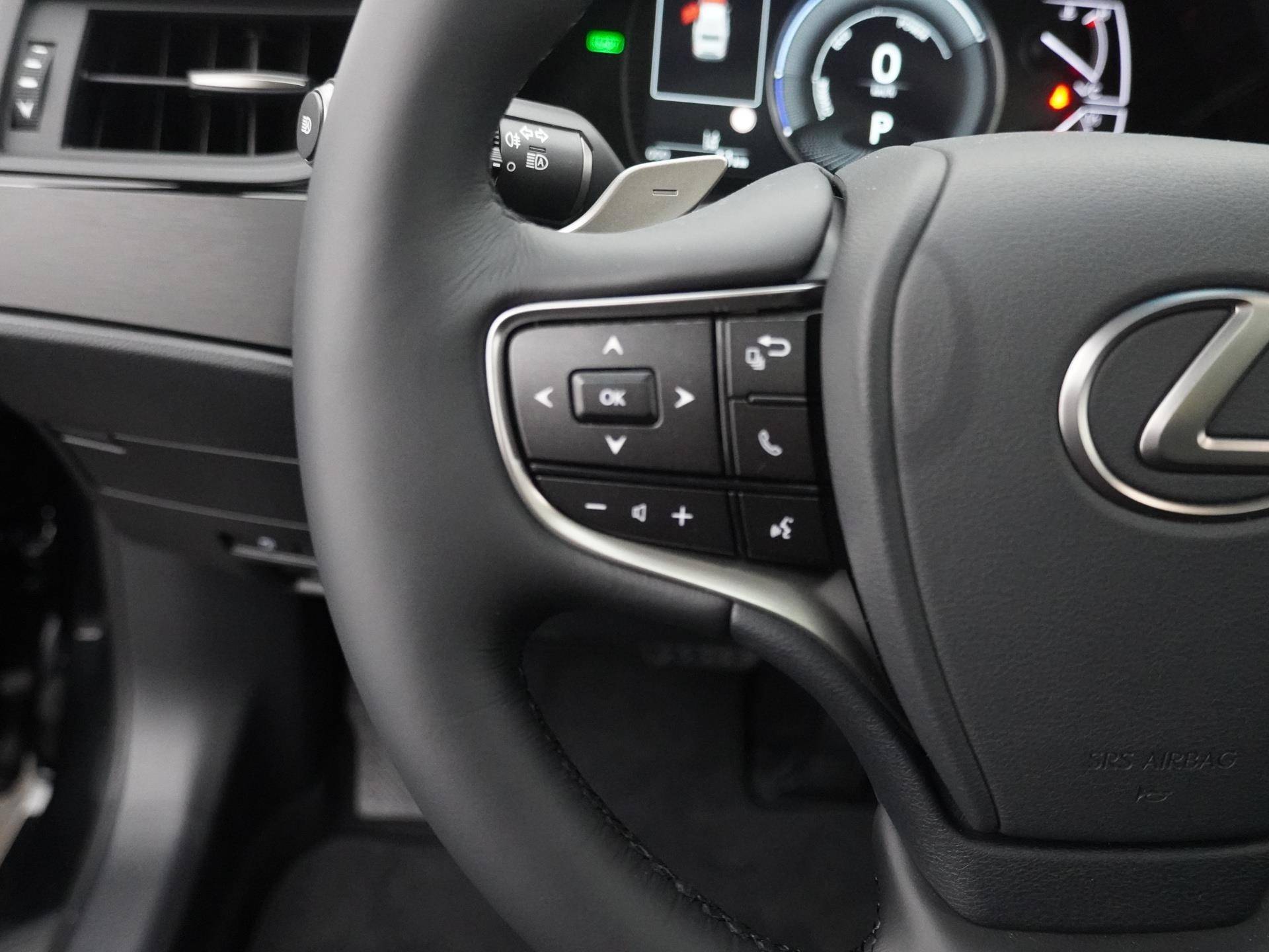 Lexus ES 300h F Sport Design | Lexus Premium Navigatiesysteem 12,3'' | Schuif/Kanteldak | Apple Carplay | - 14/26