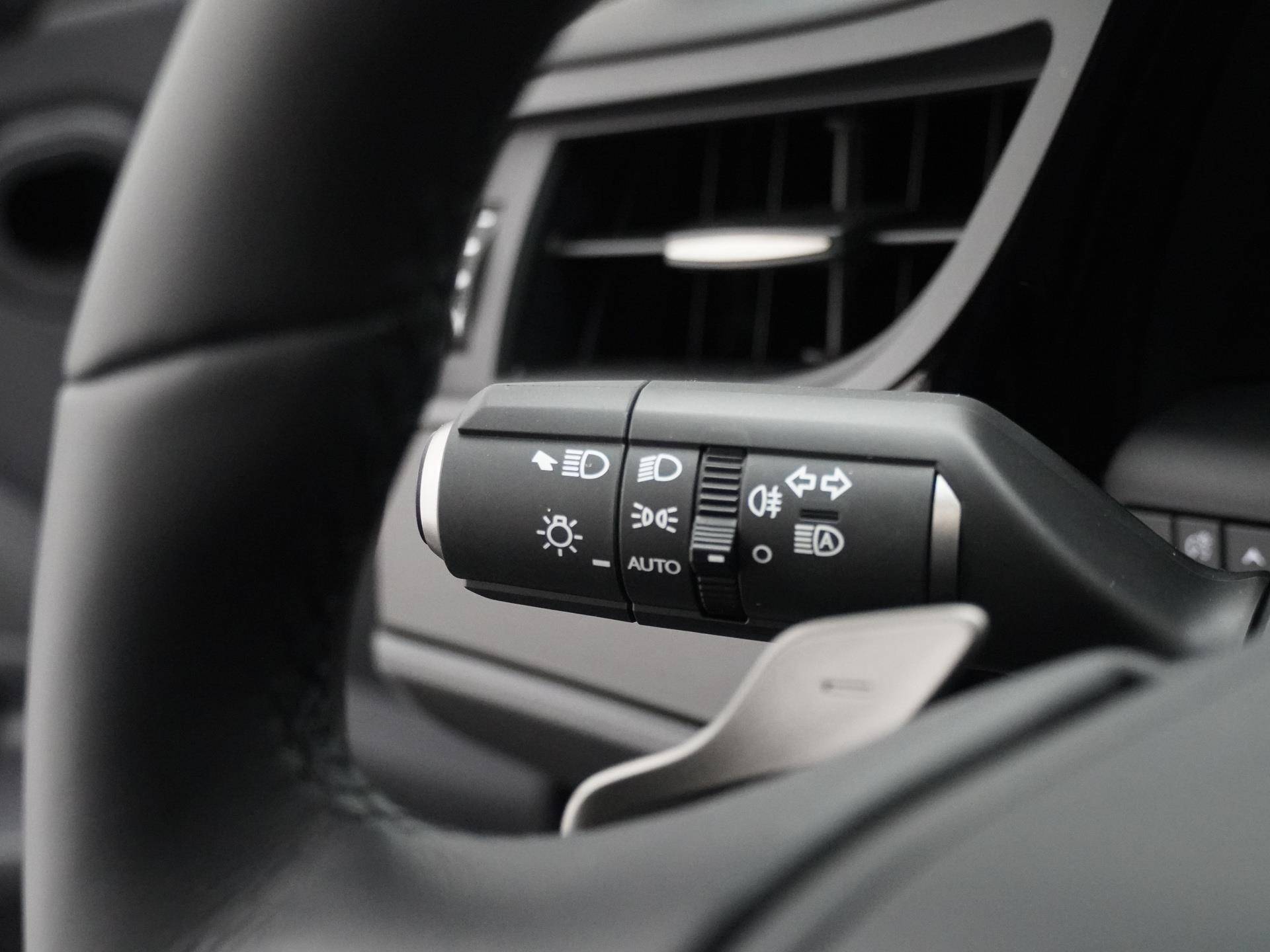 Lexus ES 300h F Sport Design | Lexus Premium Navigatiesysteem 12,3'' | Schuif/Kanteldak | Apple Carplay | - 16/26