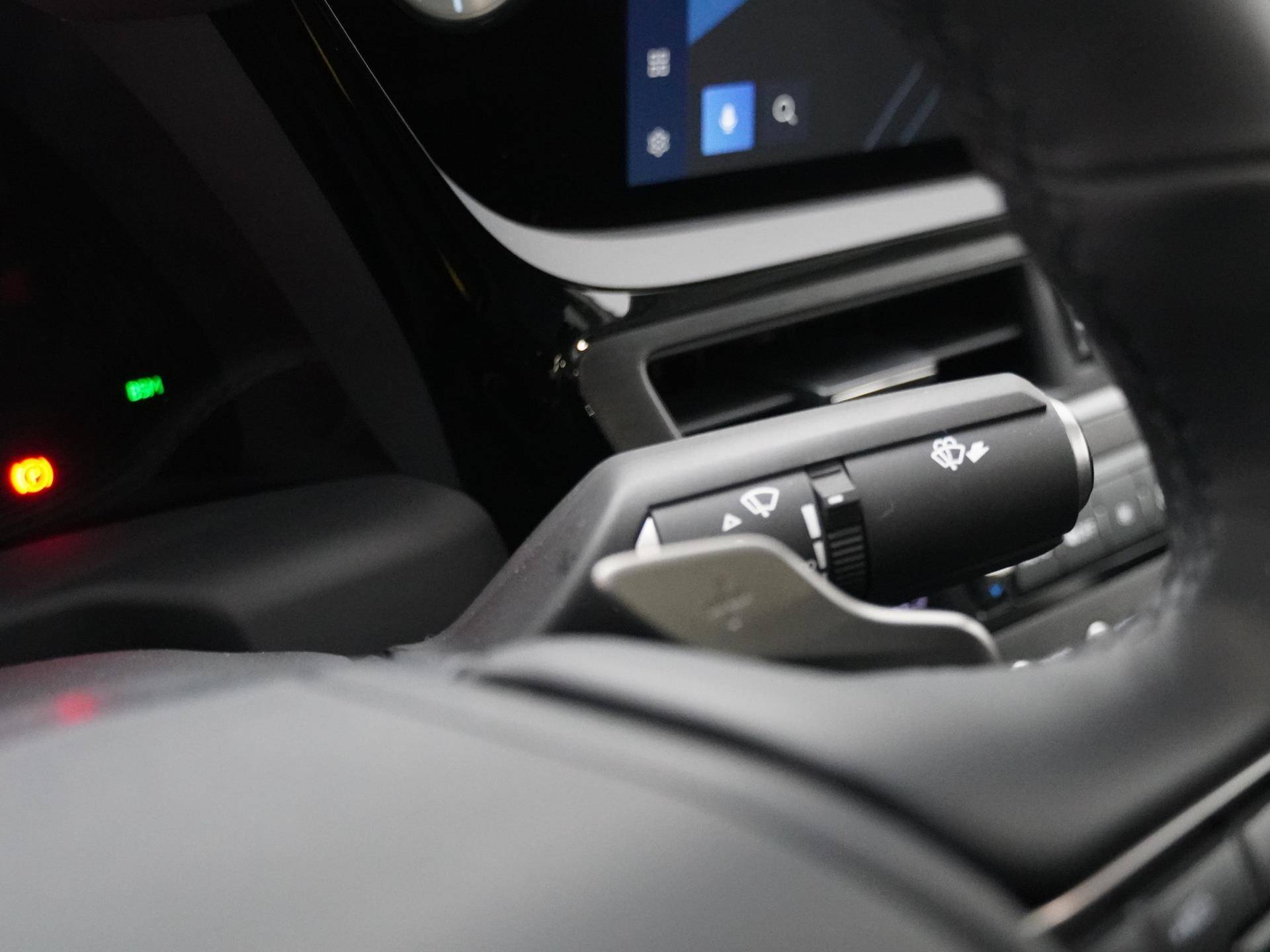 Lexus ES 300h F Sport Design | Lexus Premium Navigatiesysteem 12,3'' | Schuif/Kanteldak | Apple Carplay | - 17/26