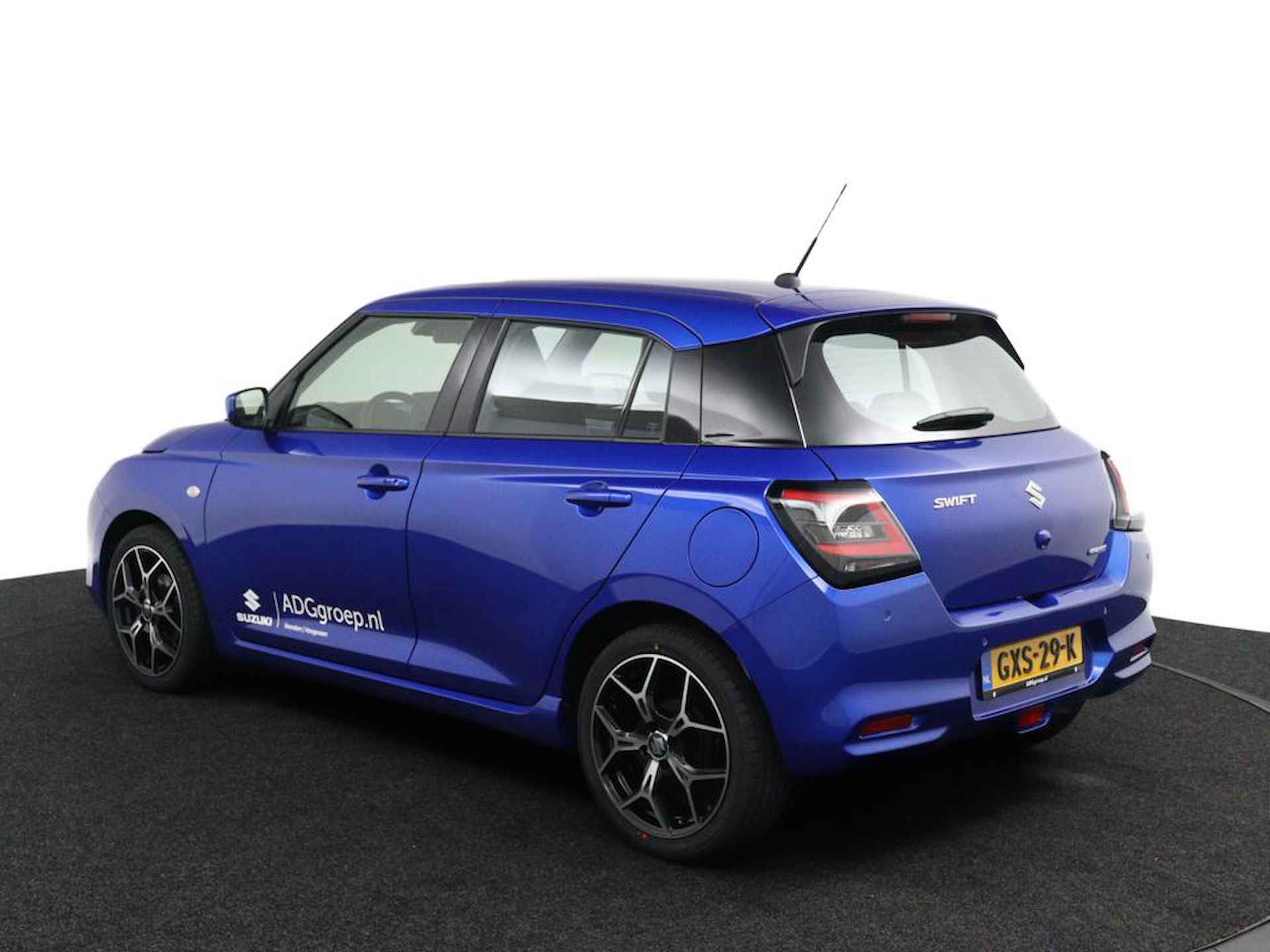 Suzuki Swift 1.2 Comfort Smart Hybrid | 17 Inch Velgen | Navigatie | Adaptieve Cruise Control | Parkeersensoren | DAB | - 5/46