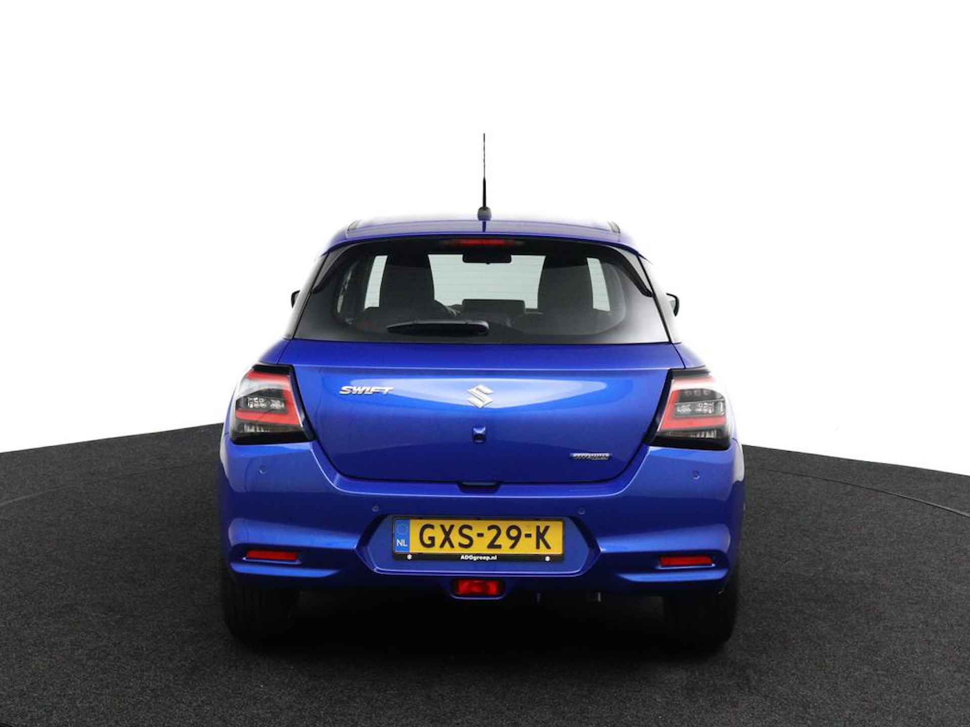 Suzuki Swift 1.2 Comfort Smart Hybrid | 17 Inch Velgen | Navigatie | Adaptieve Cruise Control | Parkeersensoren | DAB | - 9/46