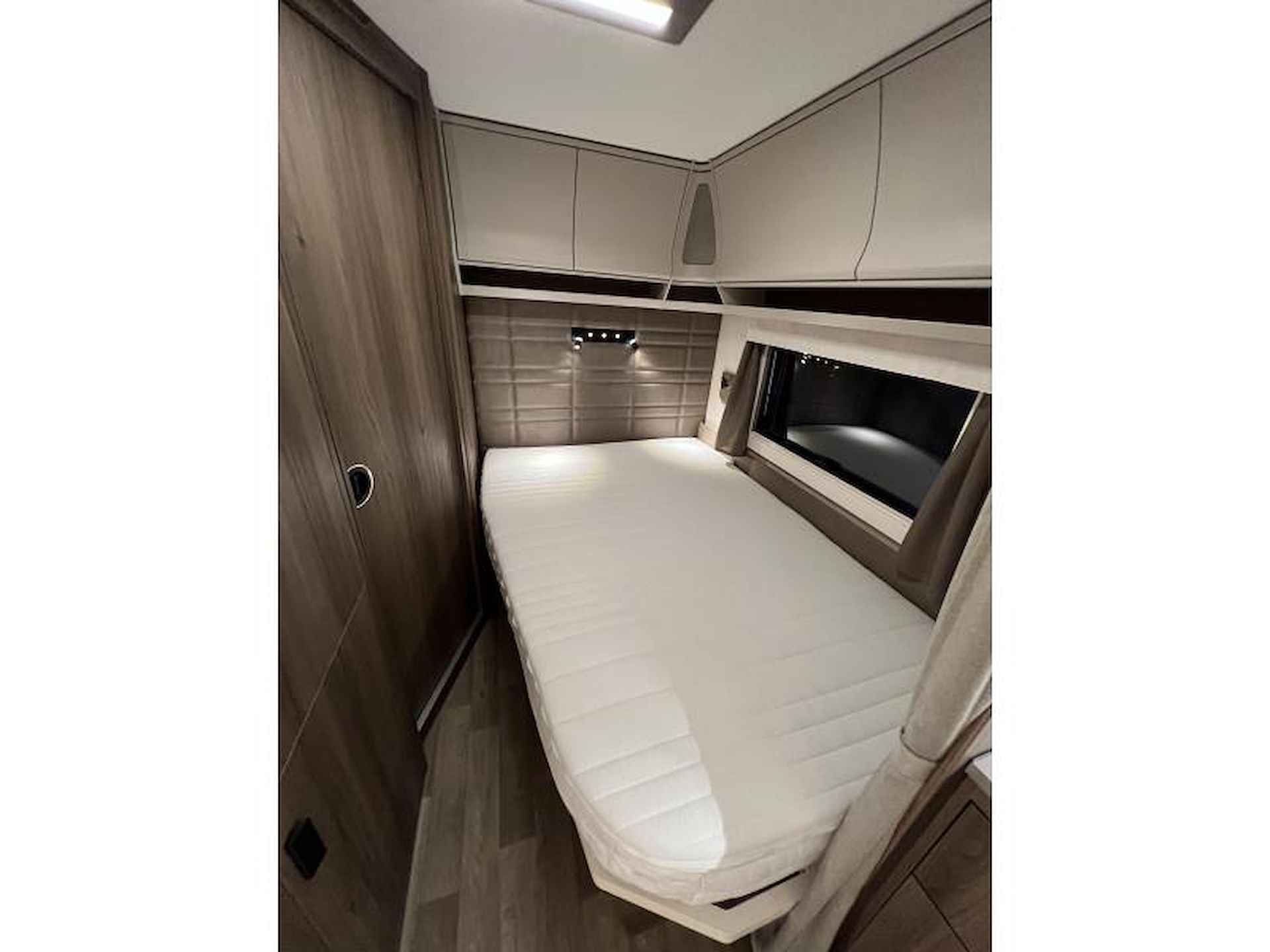 Kabe Royal 520 XL NIEUW 2025 - 10/17