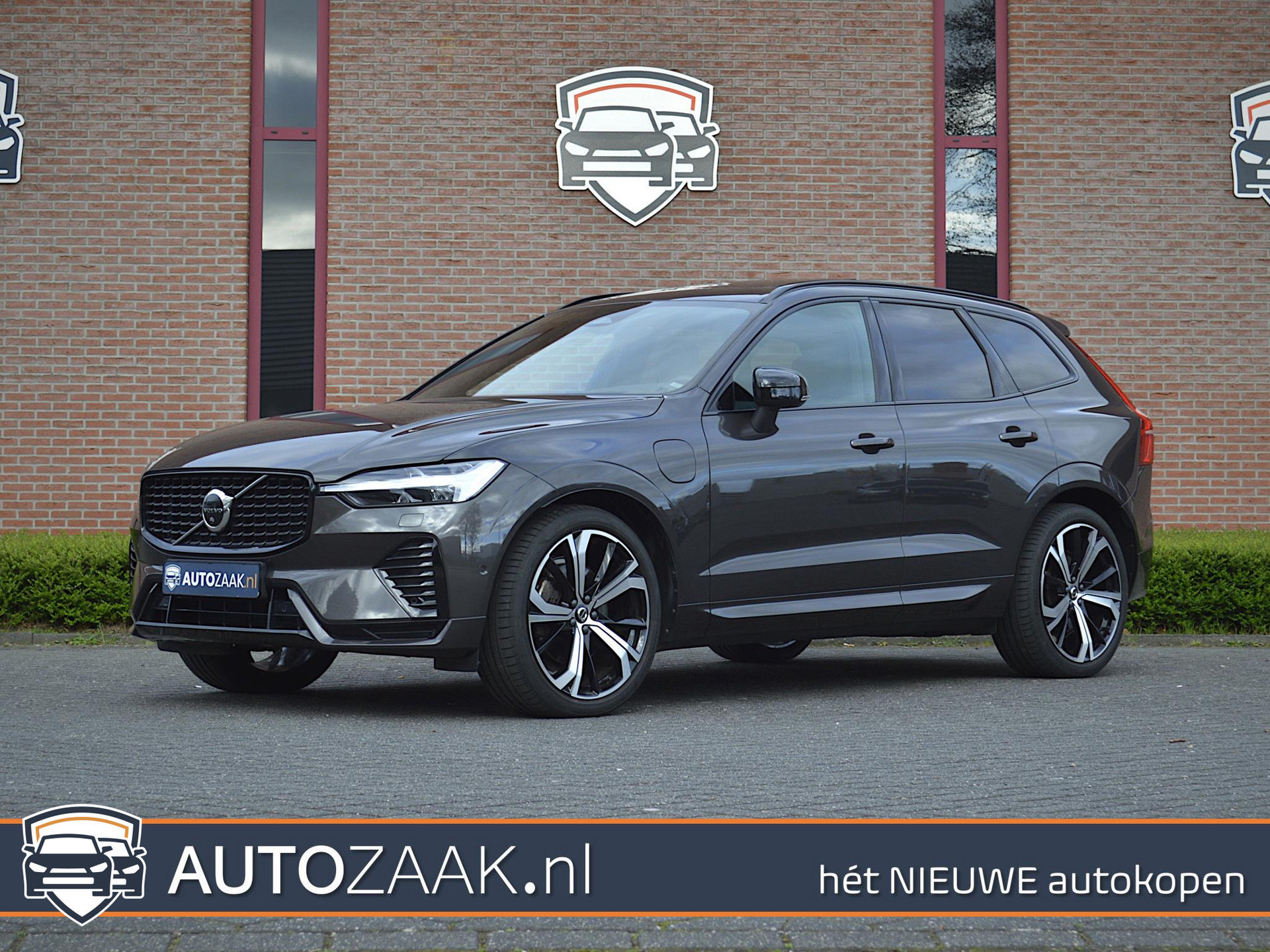 Volvo XC60 Recharge T8 AWD R-Design 455 pk | Luchtvering