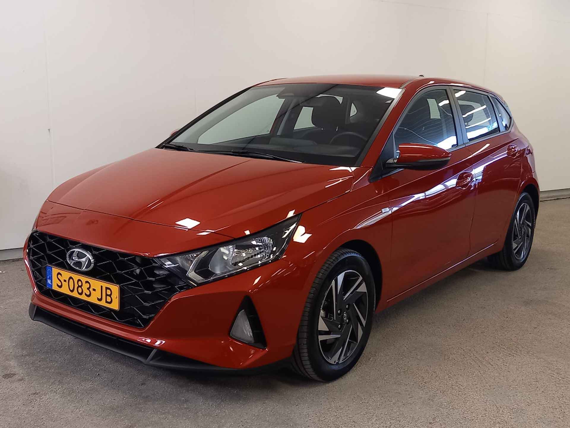 Hyundai i20 1.0 T-GDI Comfort | Camera | Apple Carplay | Lichtmetalen Velgen Auto staat in Moordrecht - 4/37