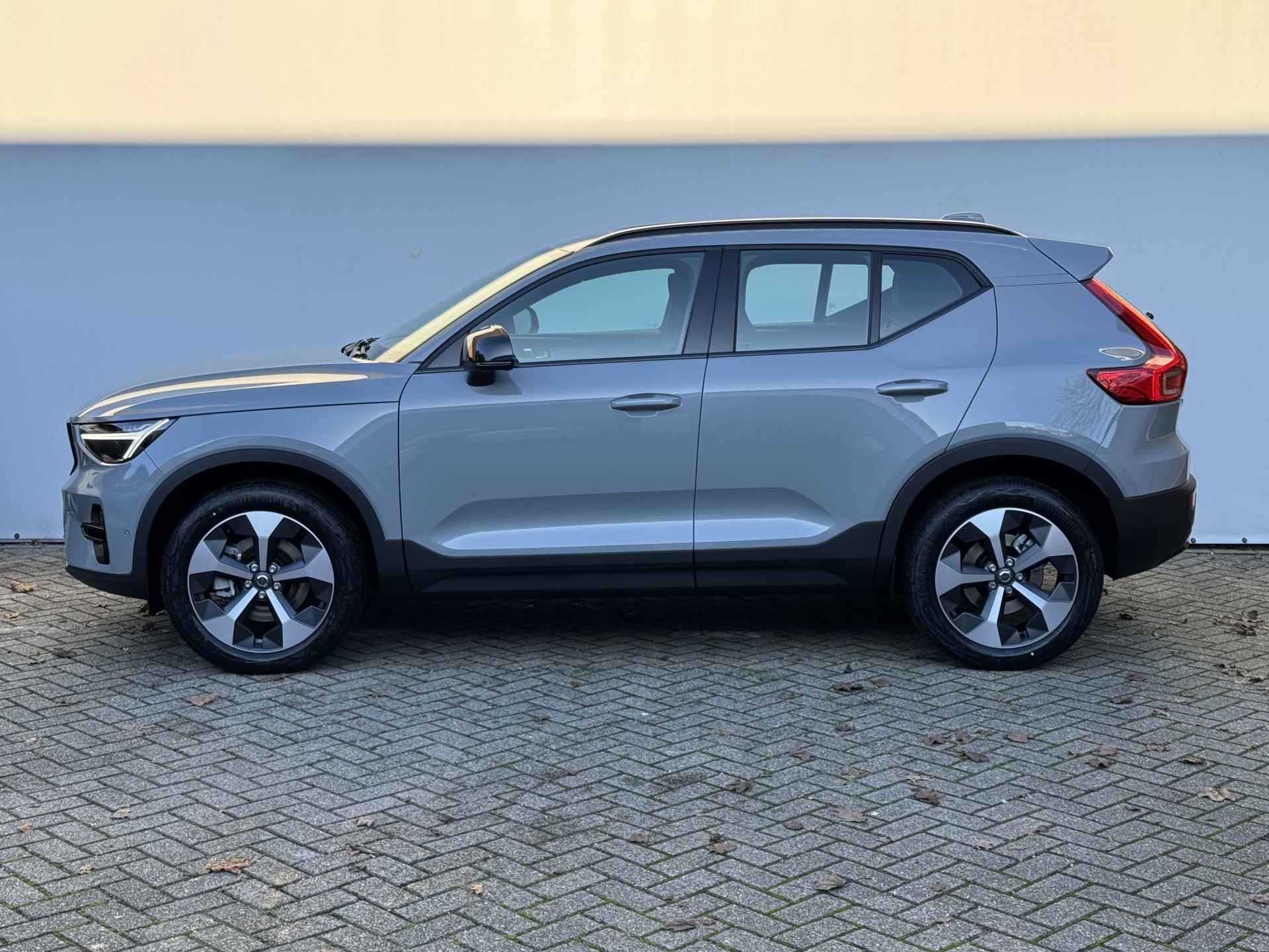 Volvo XC40 2.0 B4 Automaat Plus Dark Panoramadak | 360 Camera | 19 inch wielen - 2/30