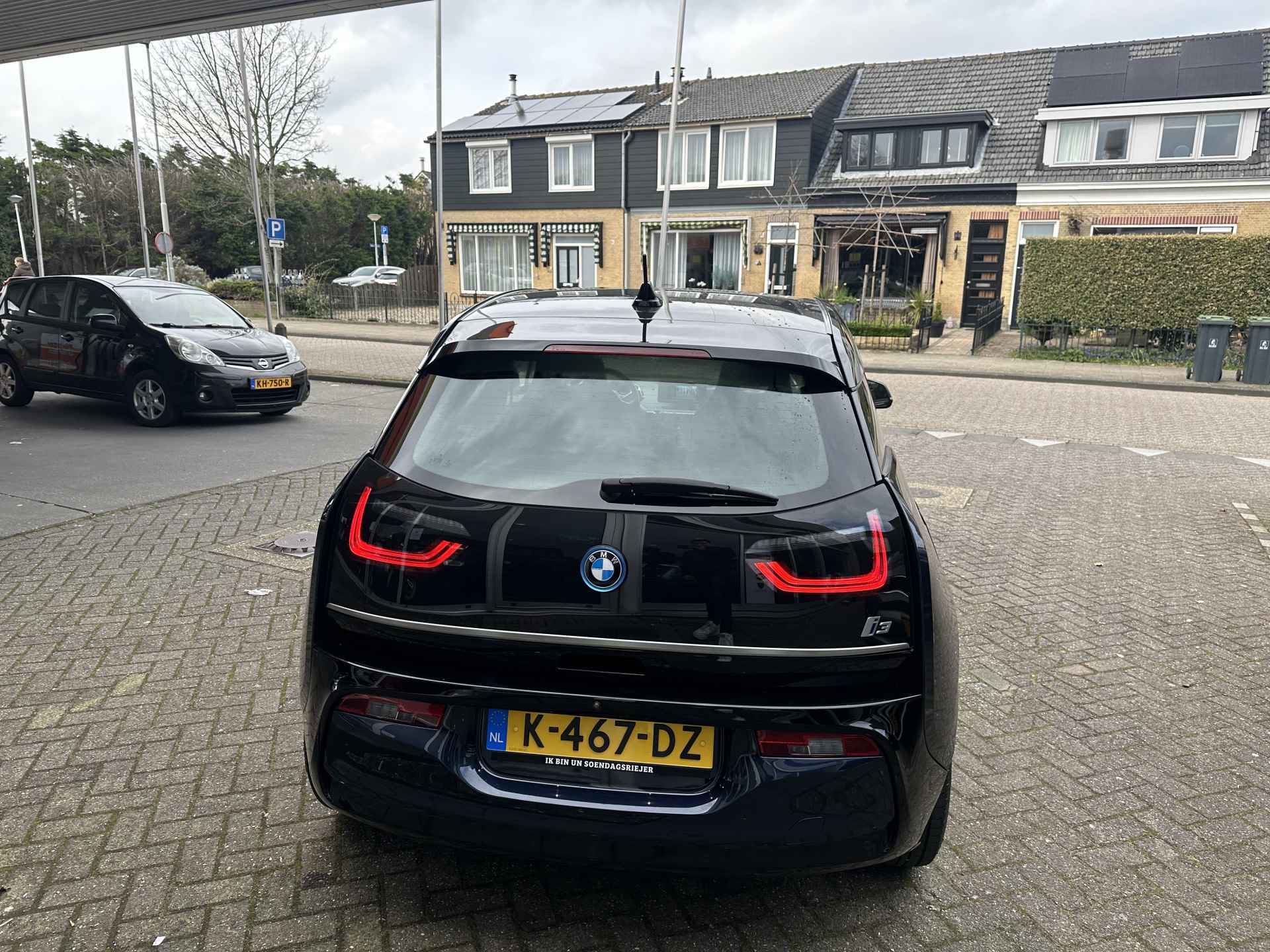 BMW i3 Basis 120Ah 42 kWh Ontvang nu € 2.000 subsidie Parkeer sensors voor en achter/Achteruit rij camera/Navi - 5/34